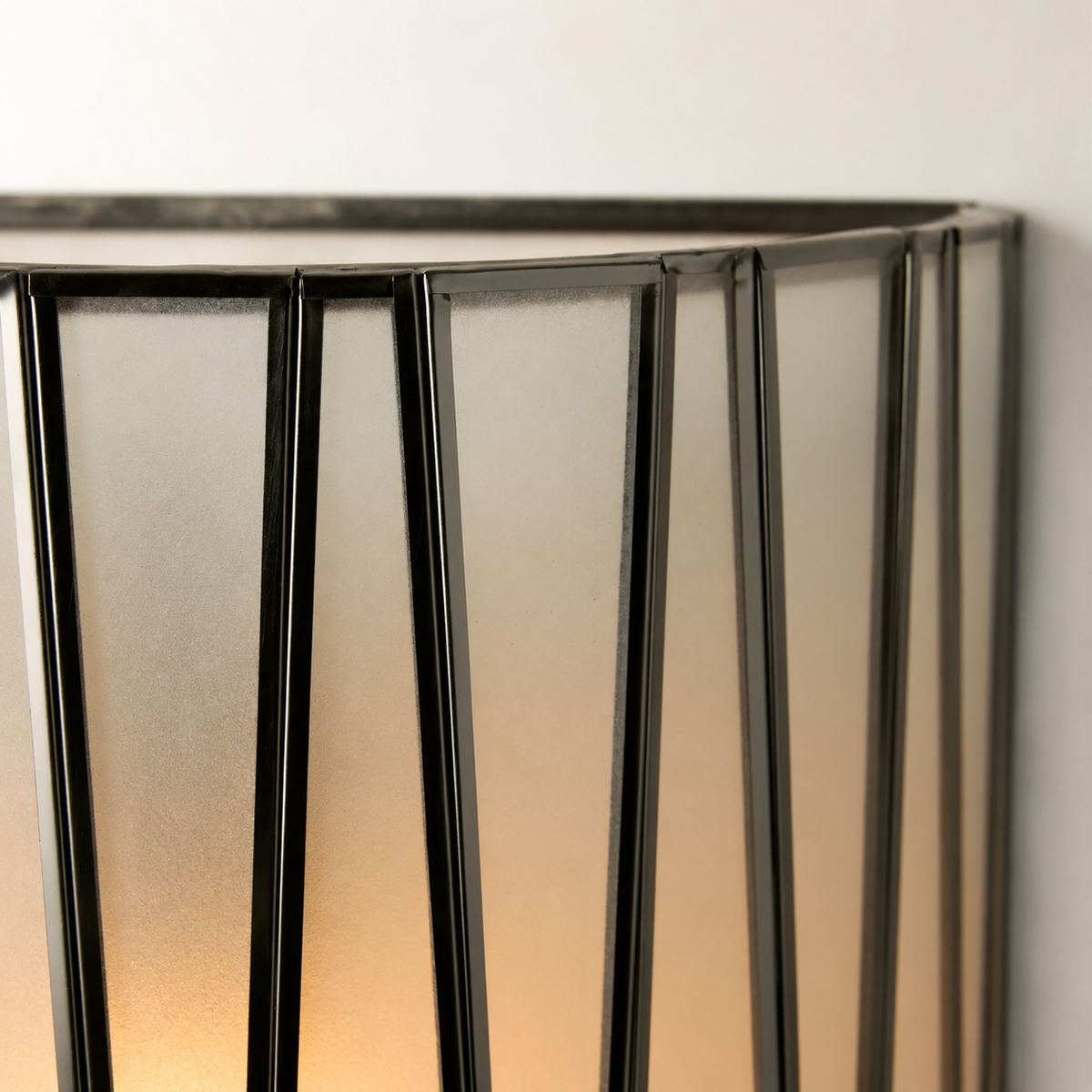 Junte Sconce