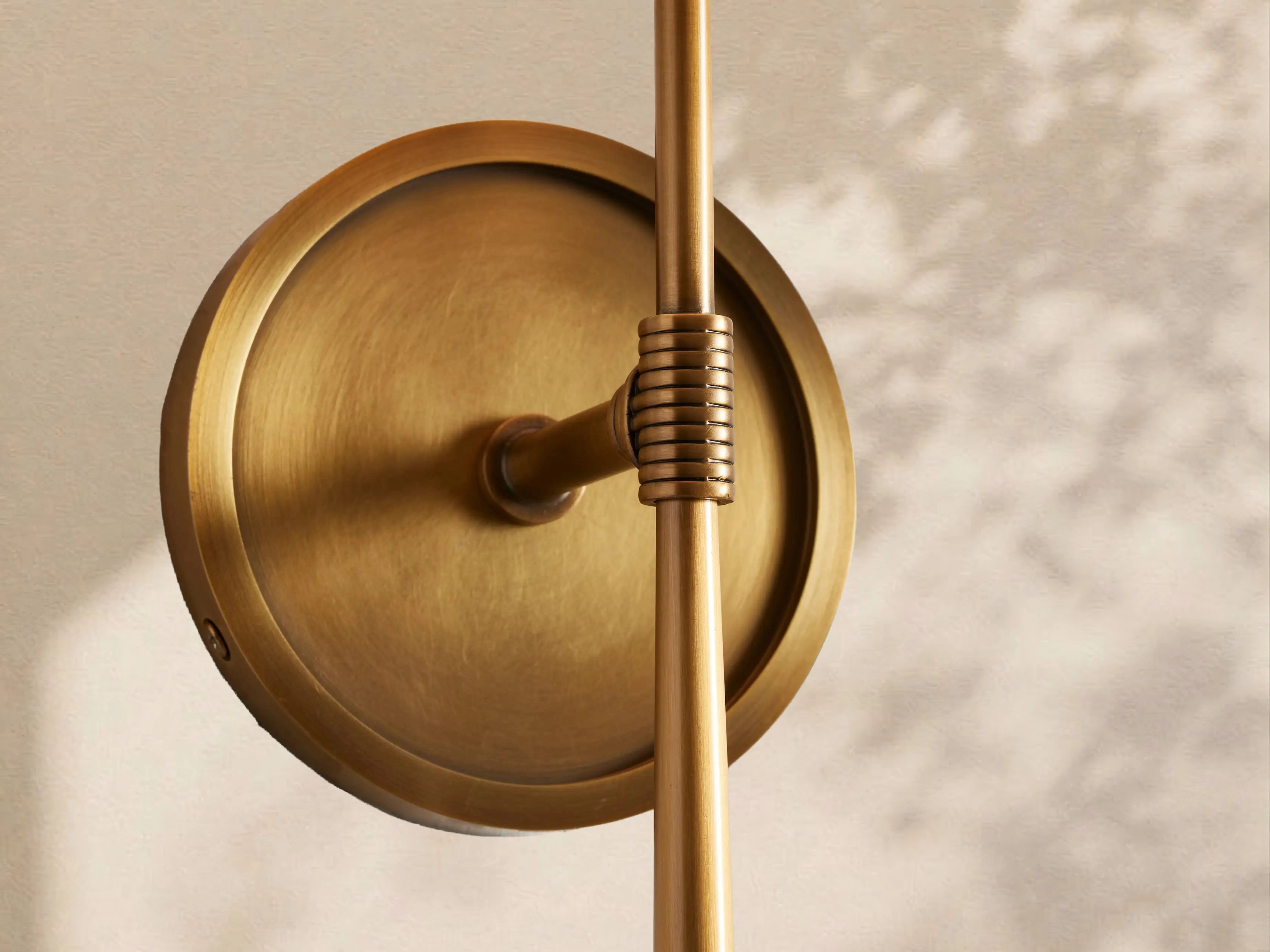 Ohodes Sconce