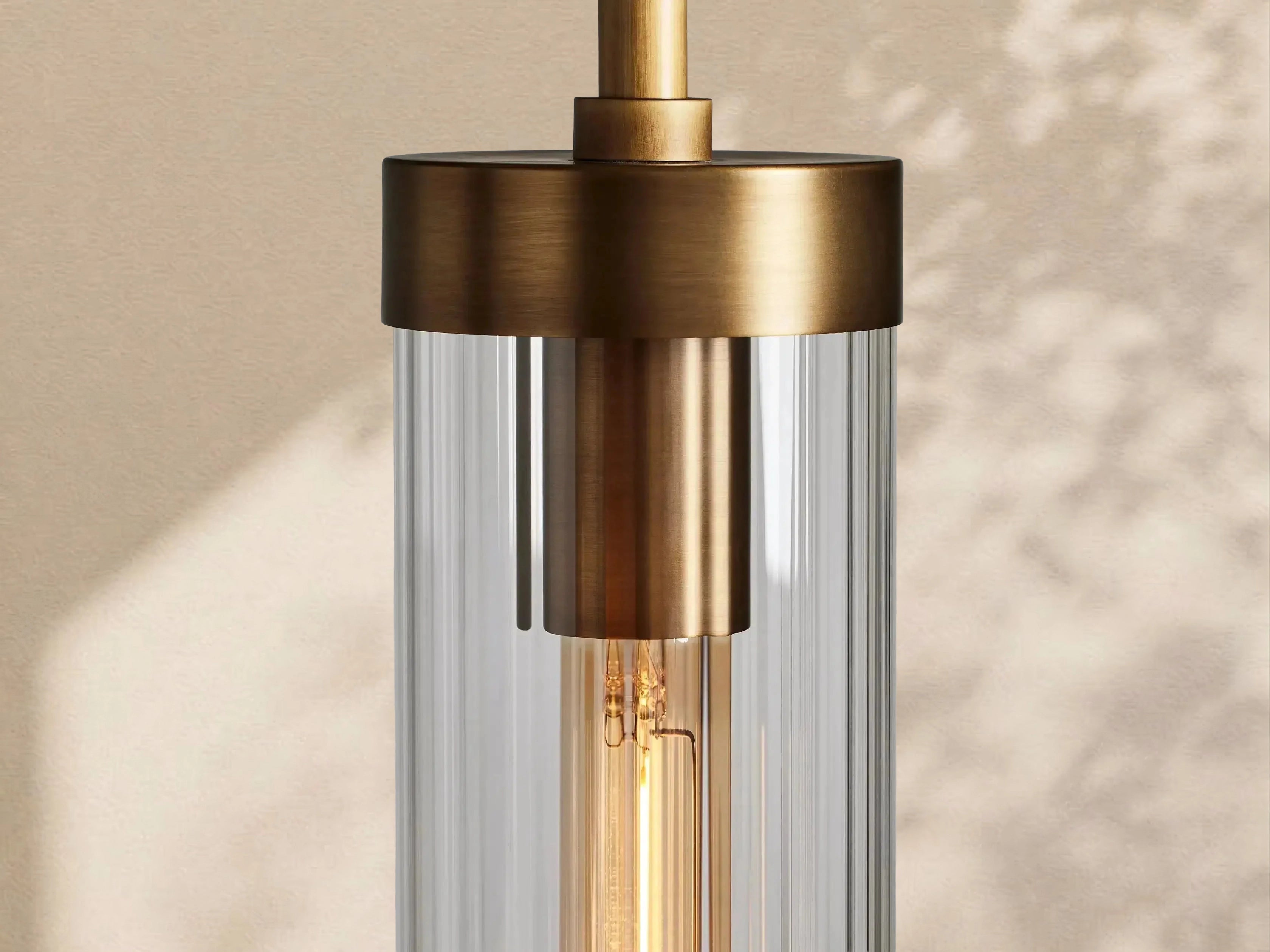 Caum Pendant