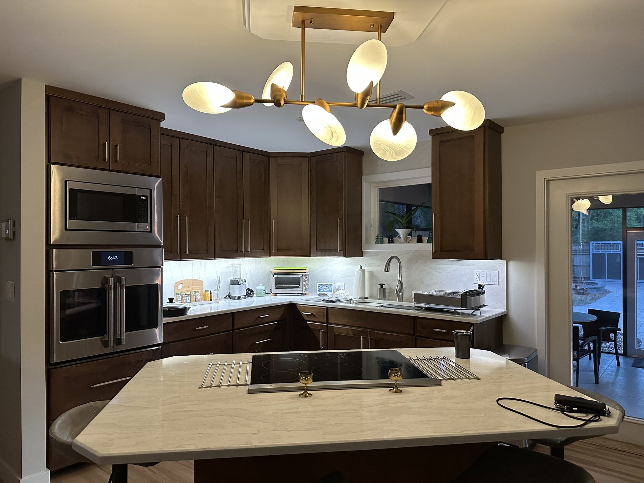 Leafloor Linear Chandelier 62''74''