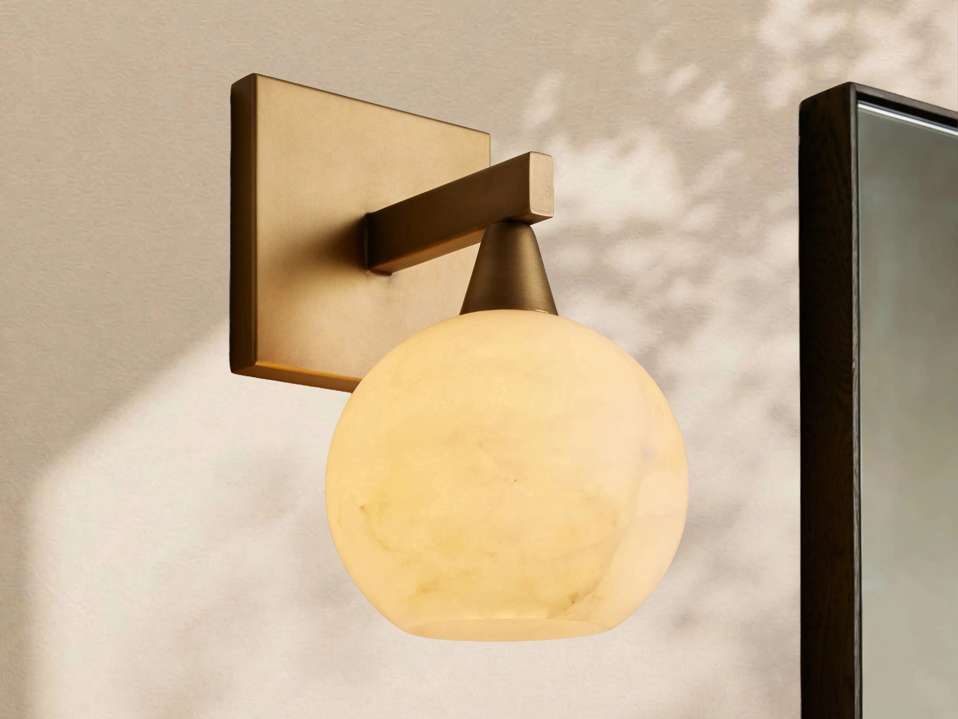 Arica Alabaster Sconce