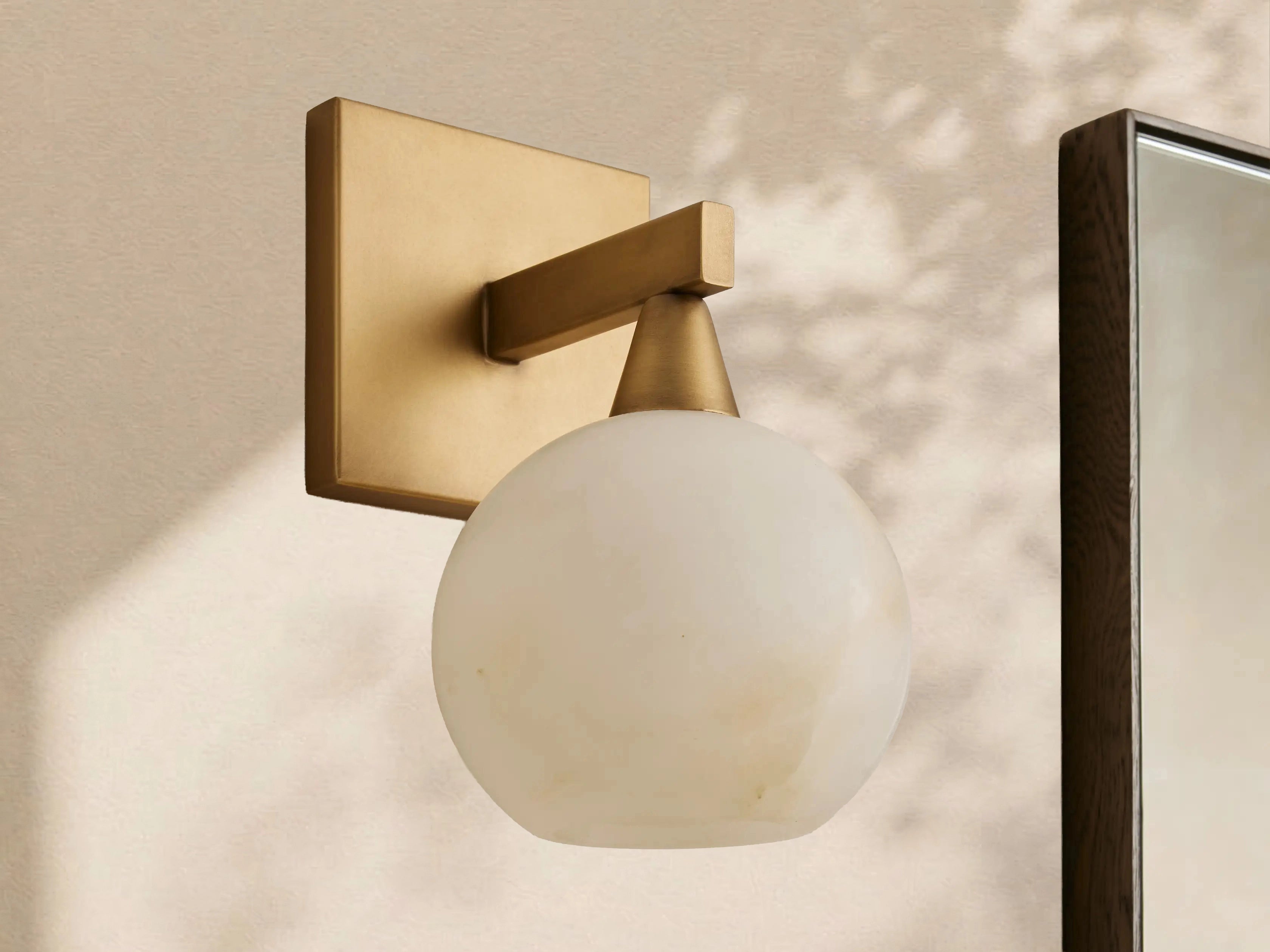 Arica Alabaster Sconce