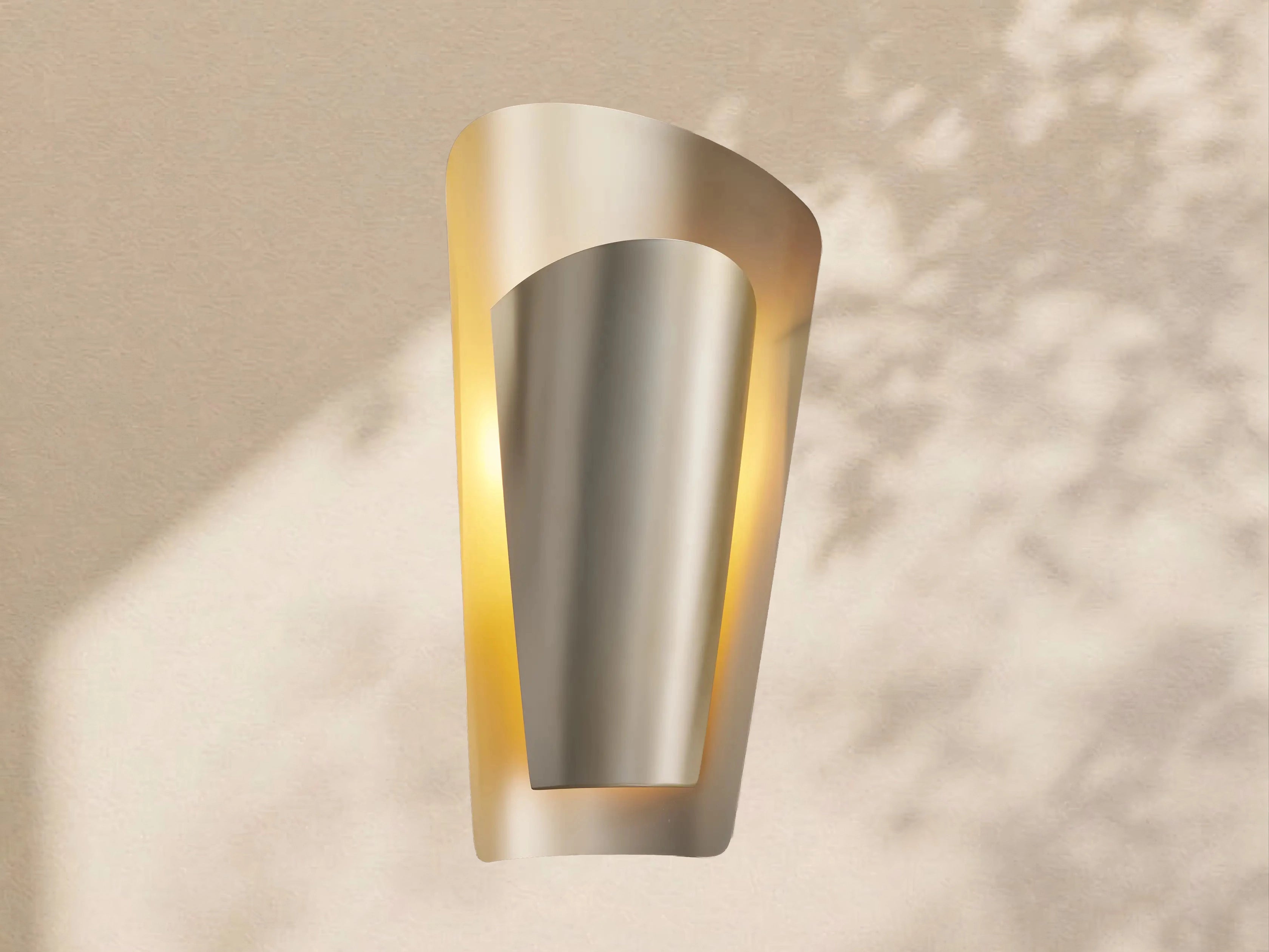 Strato Sconce