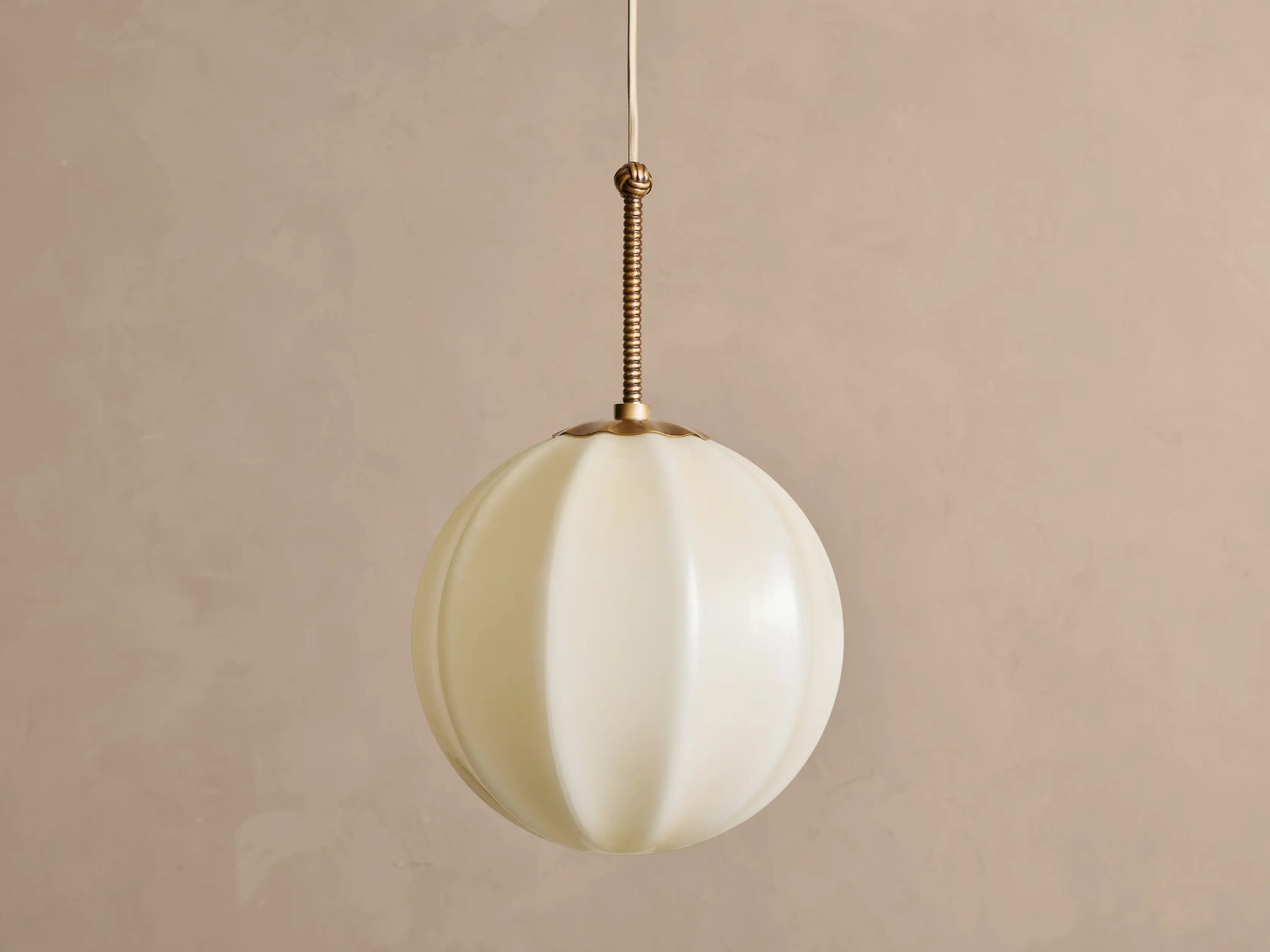Agnes Pendant