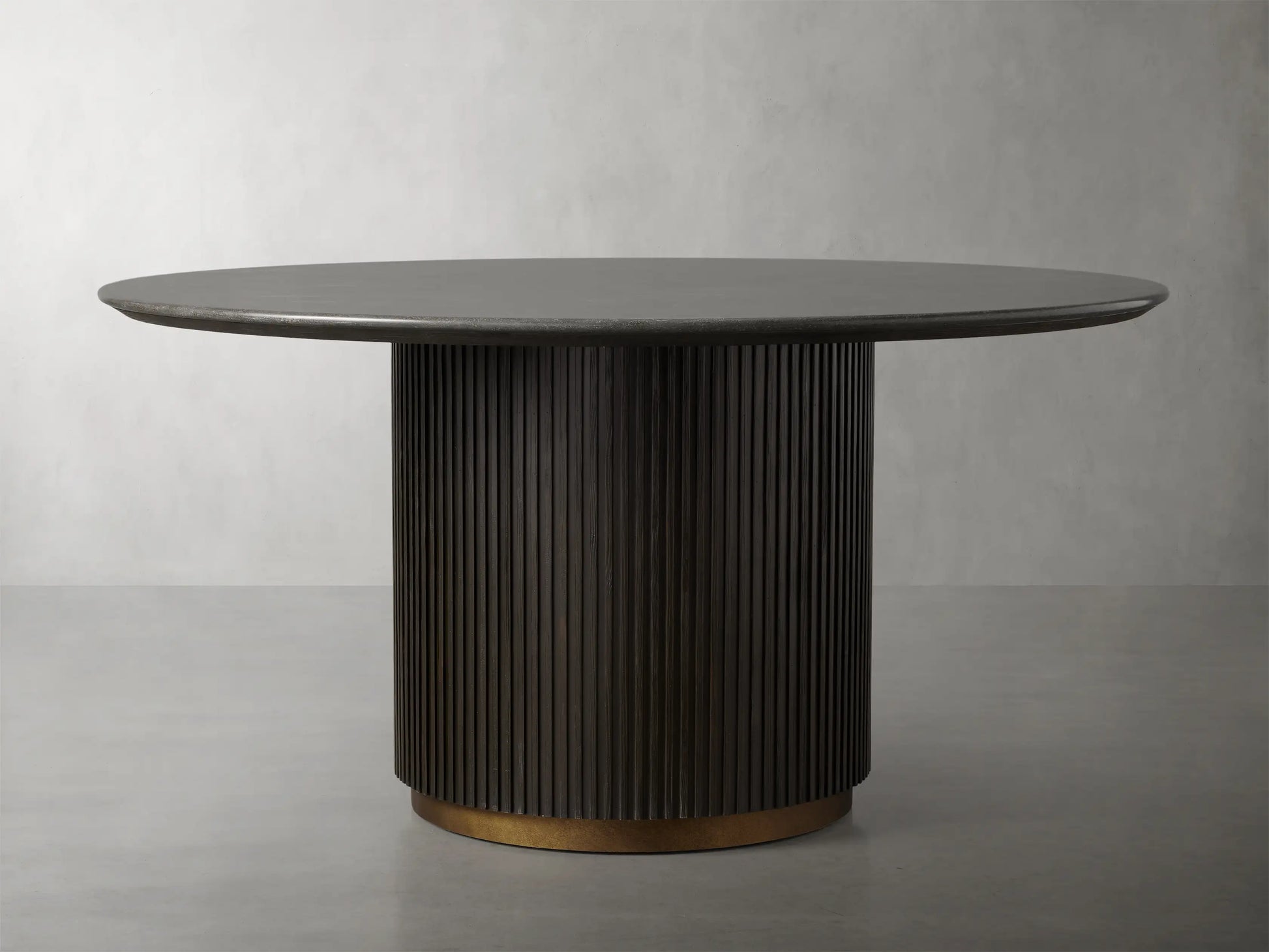 Finnley Round Dining Table - Oasislives