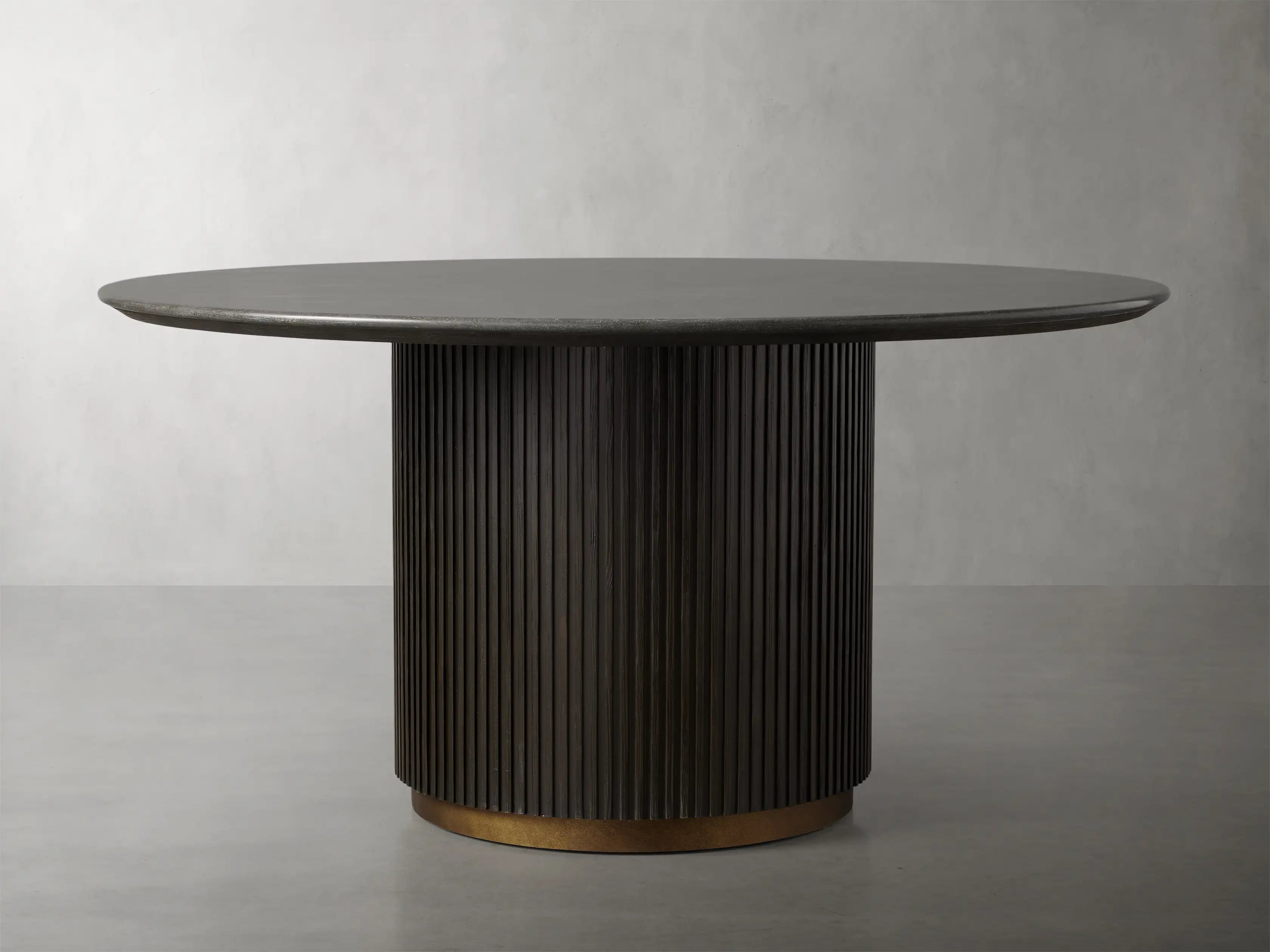 Finnley Round Dining Table - Oasislives