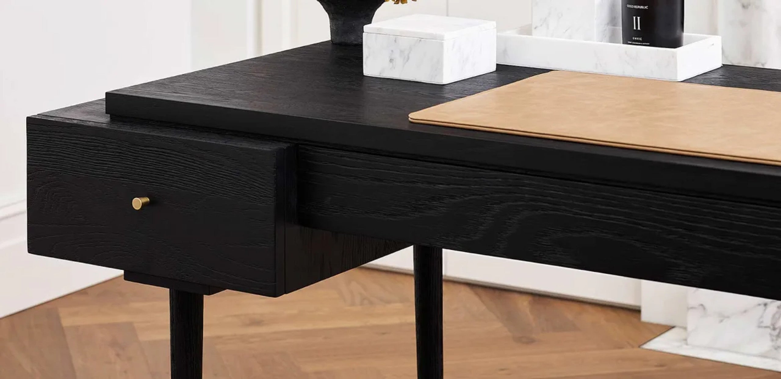Maurice Desk