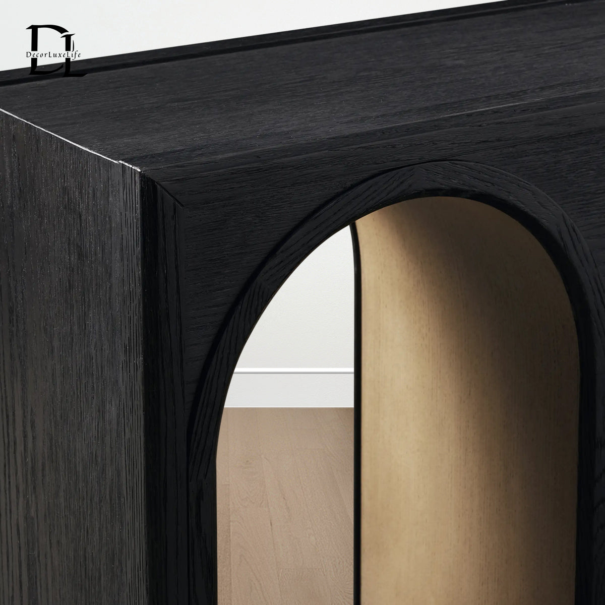 Hattiea Console