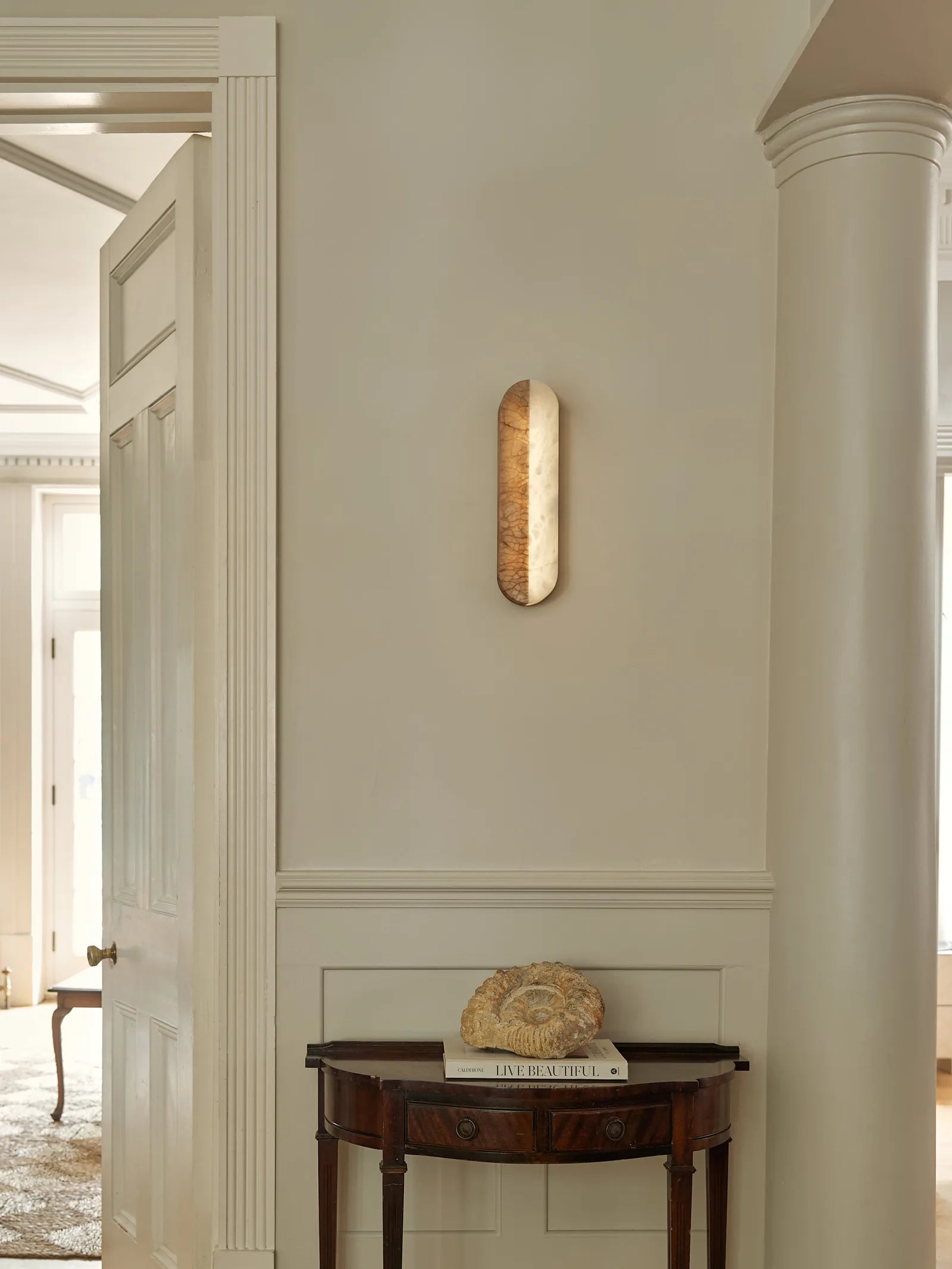 Dua Oval Wall Light