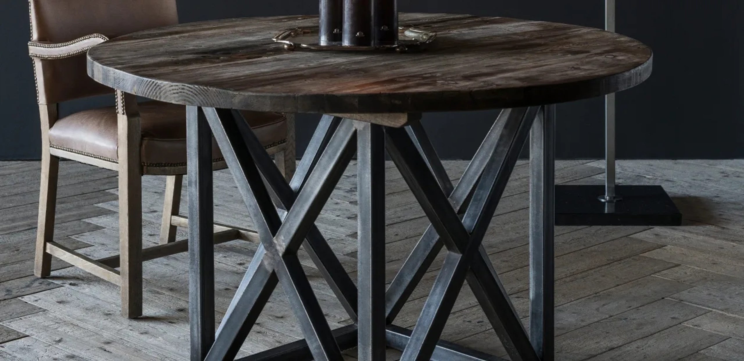 Axel Mk3 Round Dining Table