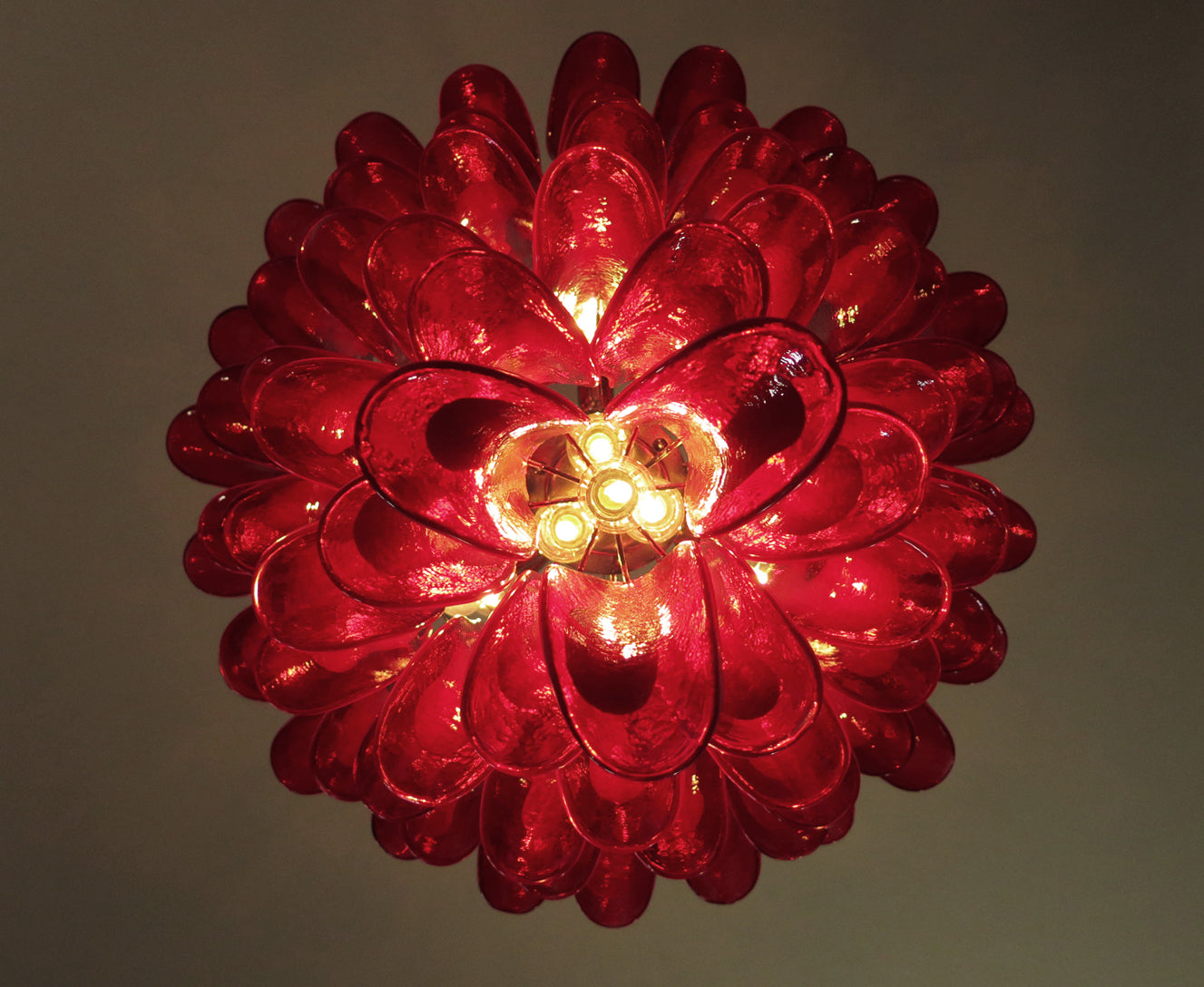 Murano Chandelier 75 Red Petal Glass
