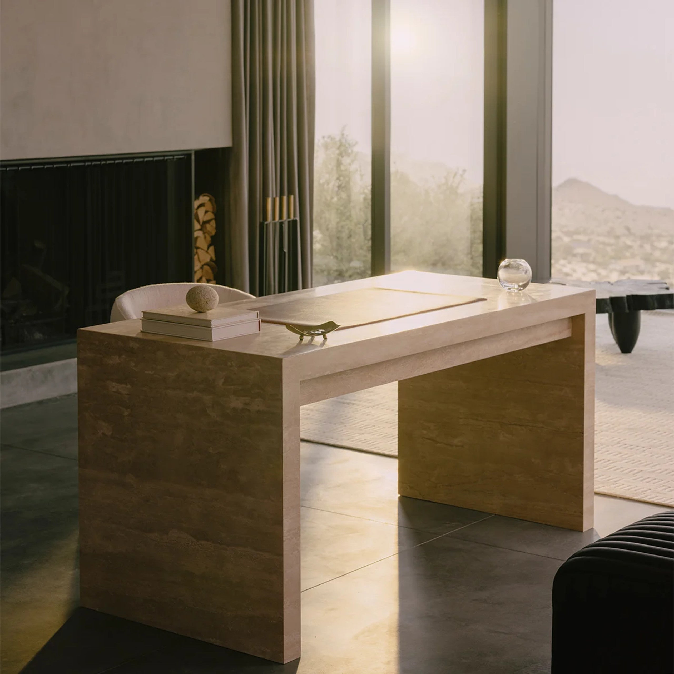 Axel Desk