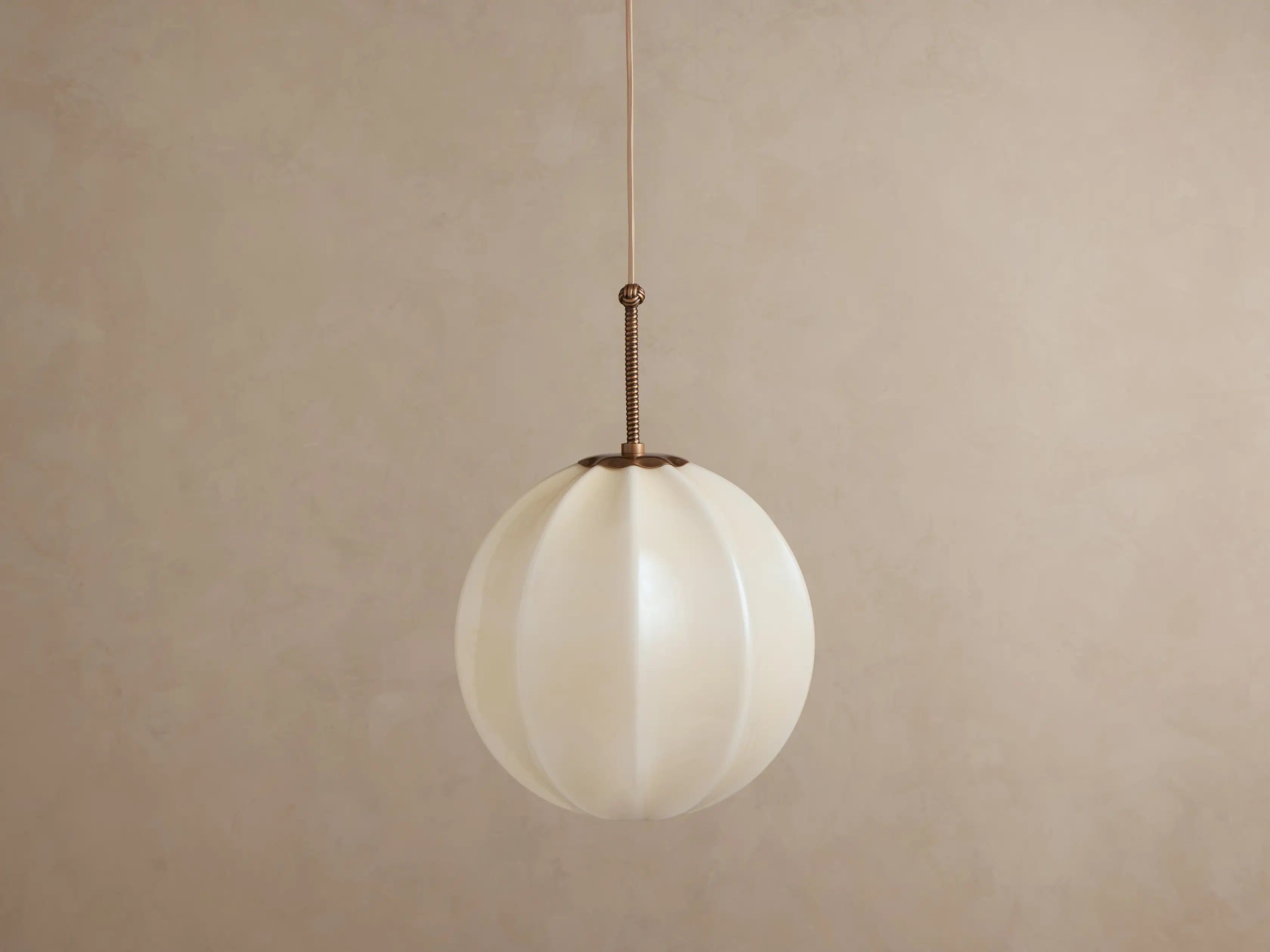 Agnes Pendant
