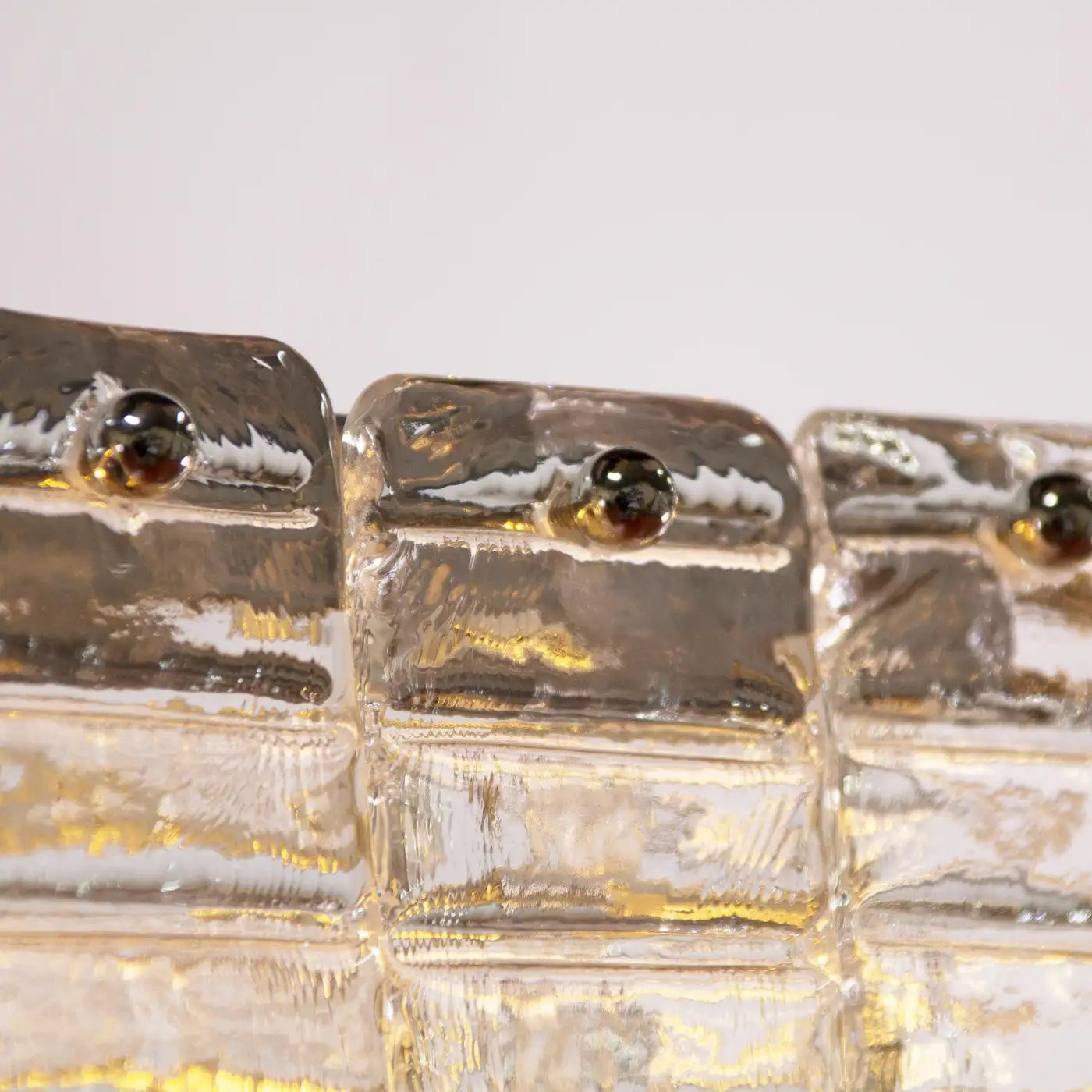 Grande lampadario con listelli vetro di Murano ispirato al mid-century italiano