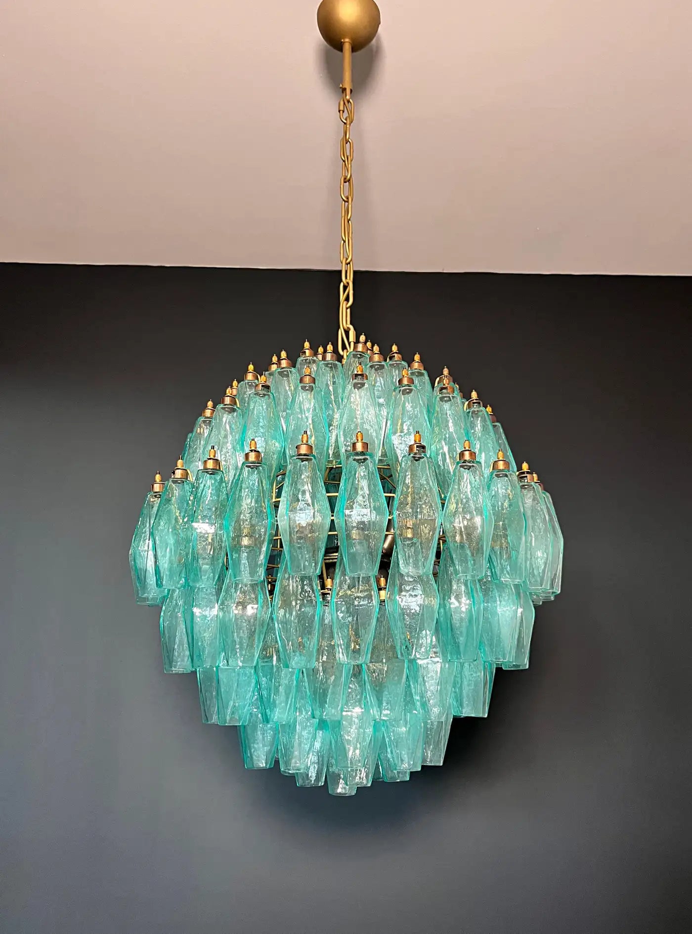 Amazing spherical Murano polyhedrons Chandelier - 140 turquoise polyhedrons