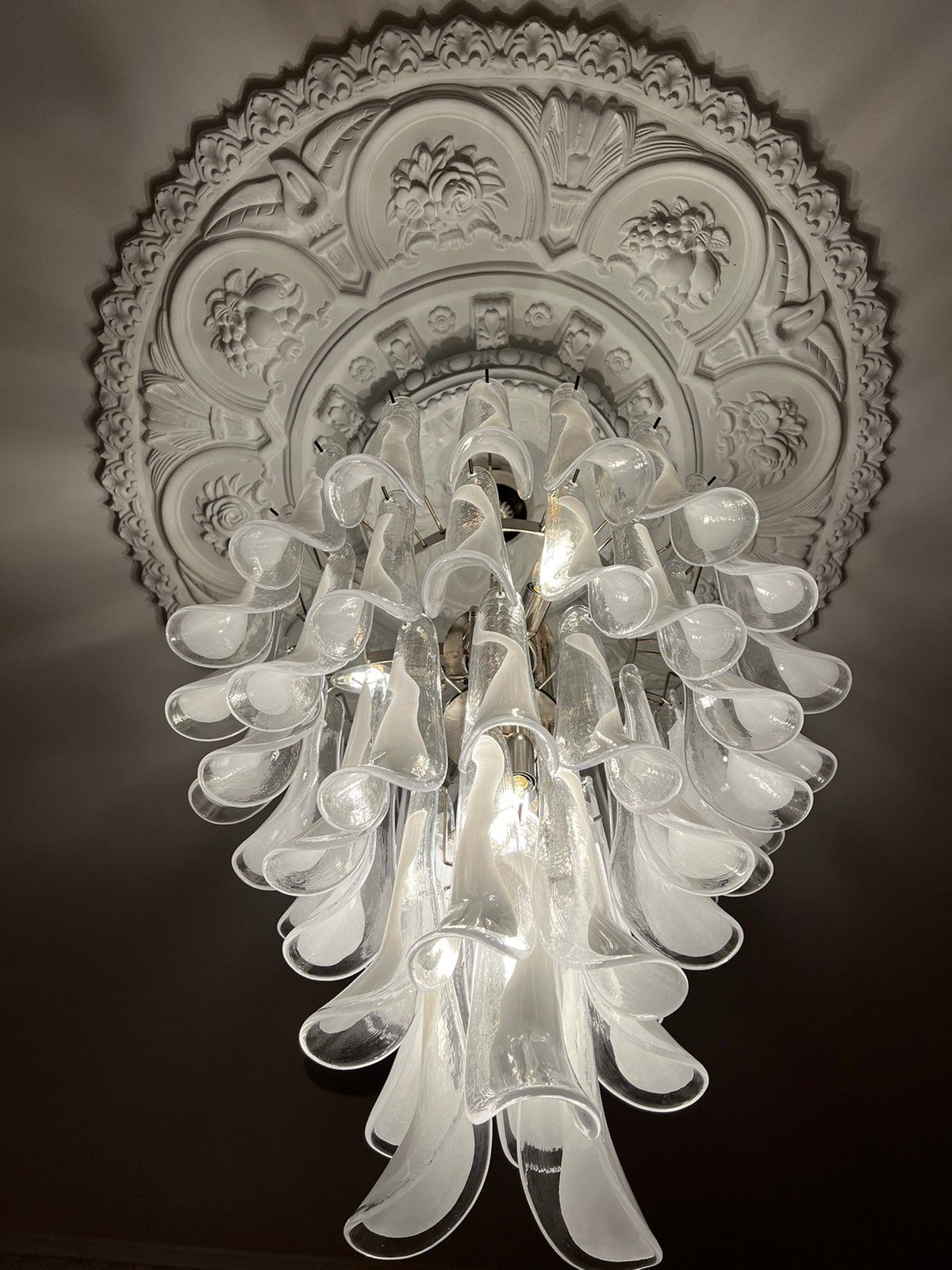 Murano Chandelier 52 White Petal Glass
