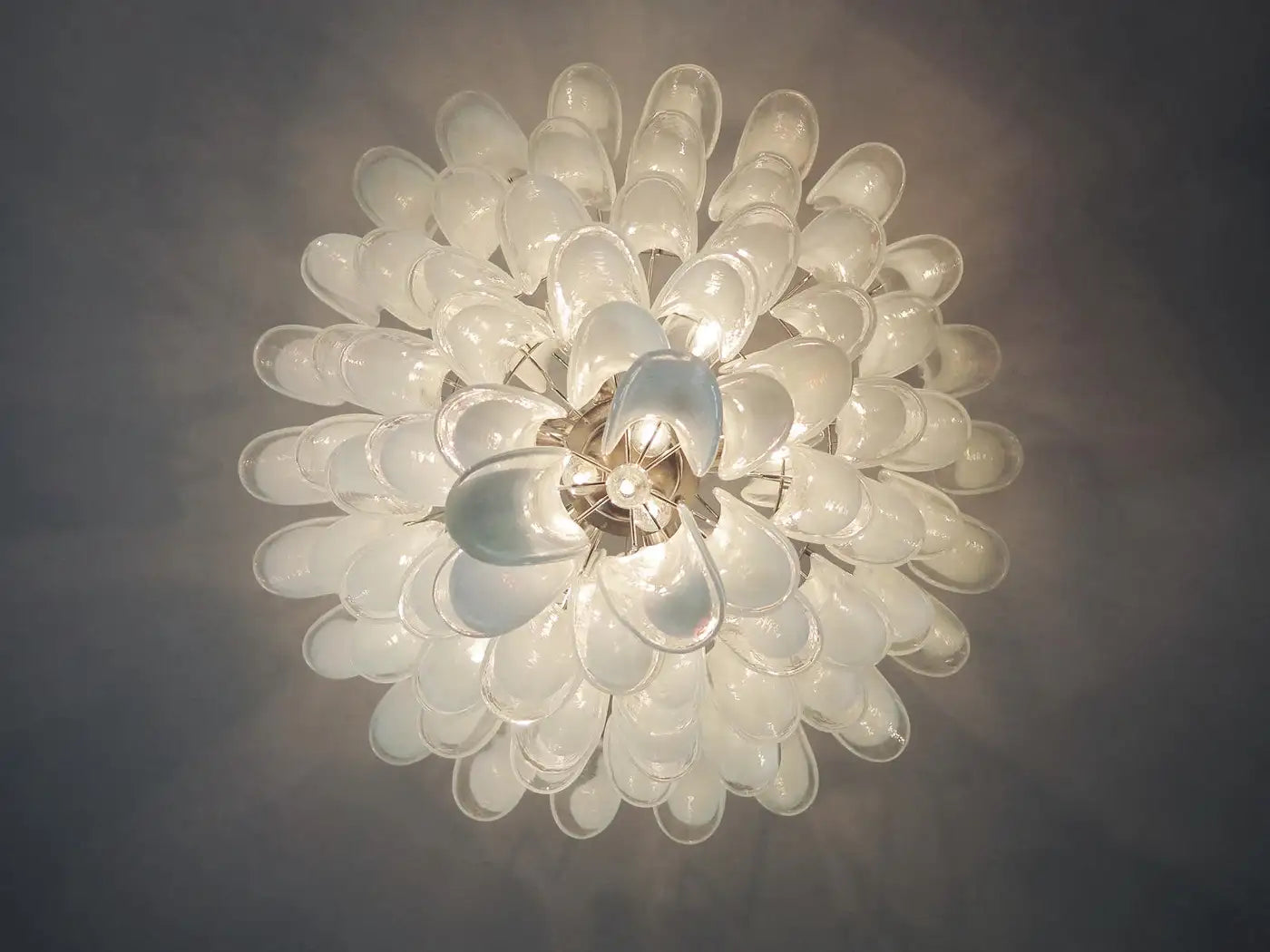 Chandelier Mazzega Murano, Italy - 85 glass petals