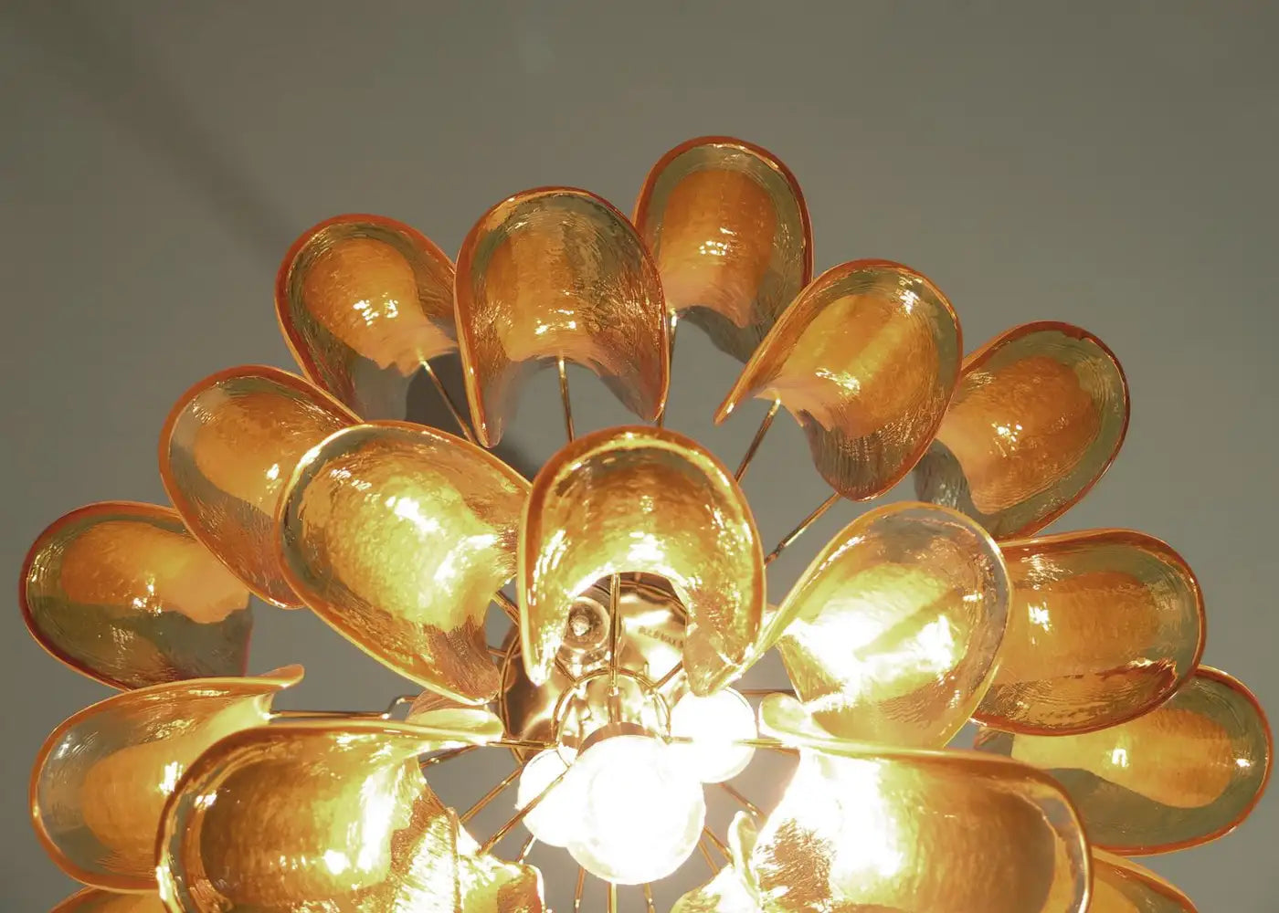 Italian vintage Murano chandelier - 26 amber glass petals