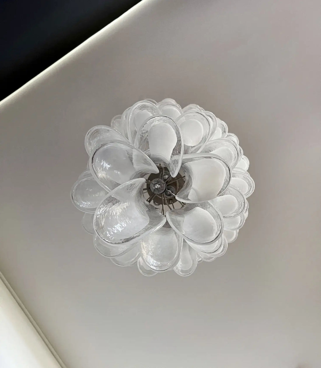 Murano Chandelier 83 White Petal Glass