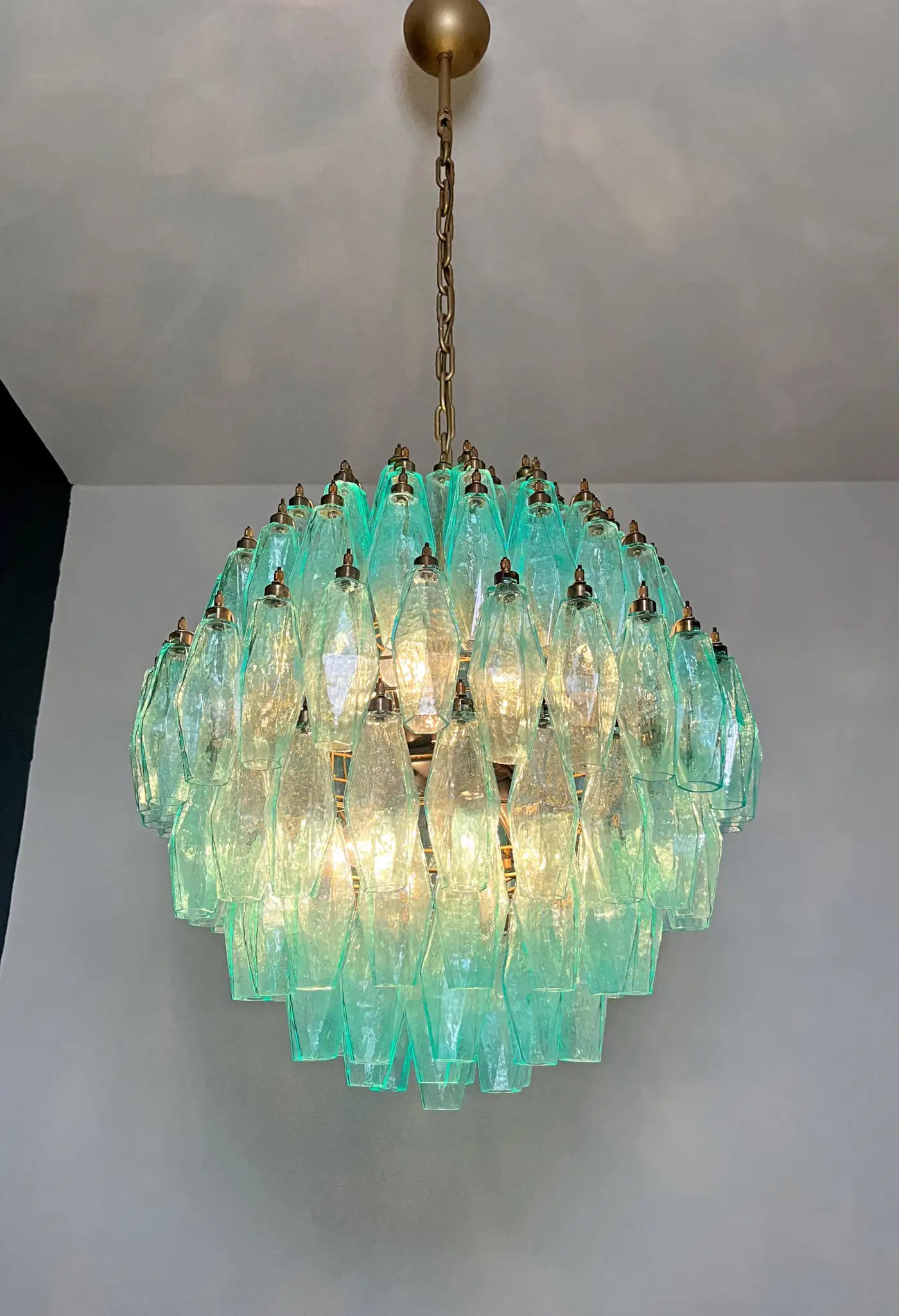 Amazing spherical Murano polyhedrons Chandelier - 140 turquoise polyhedrons