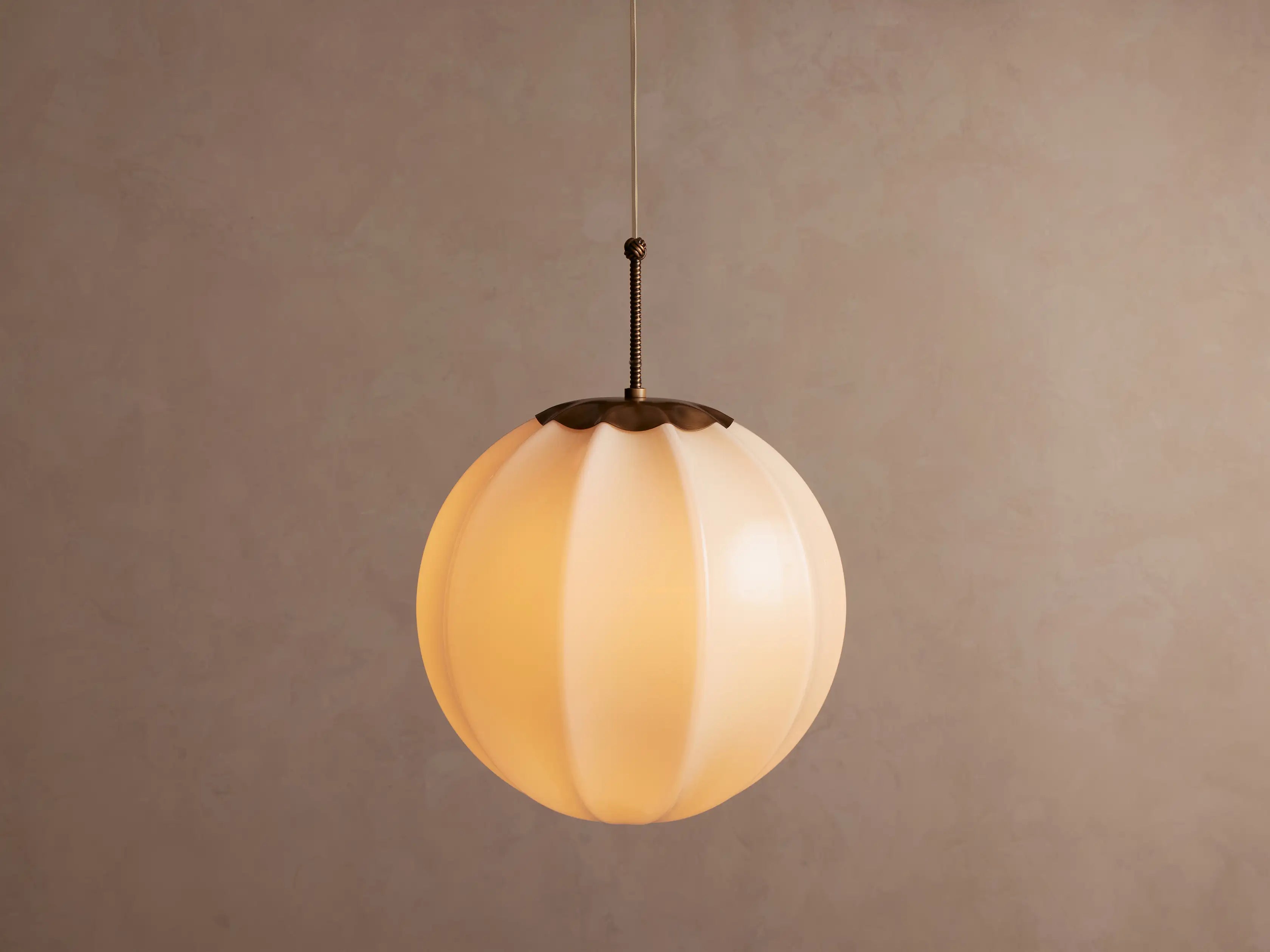 Agnes Pendant