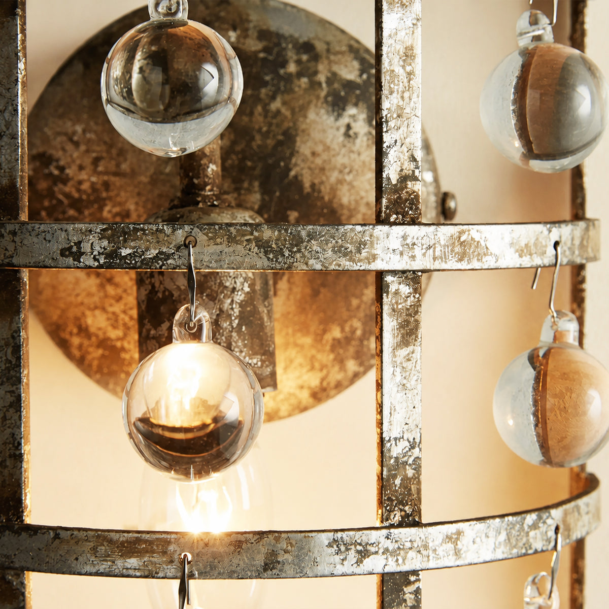 La Catiefa Sconce