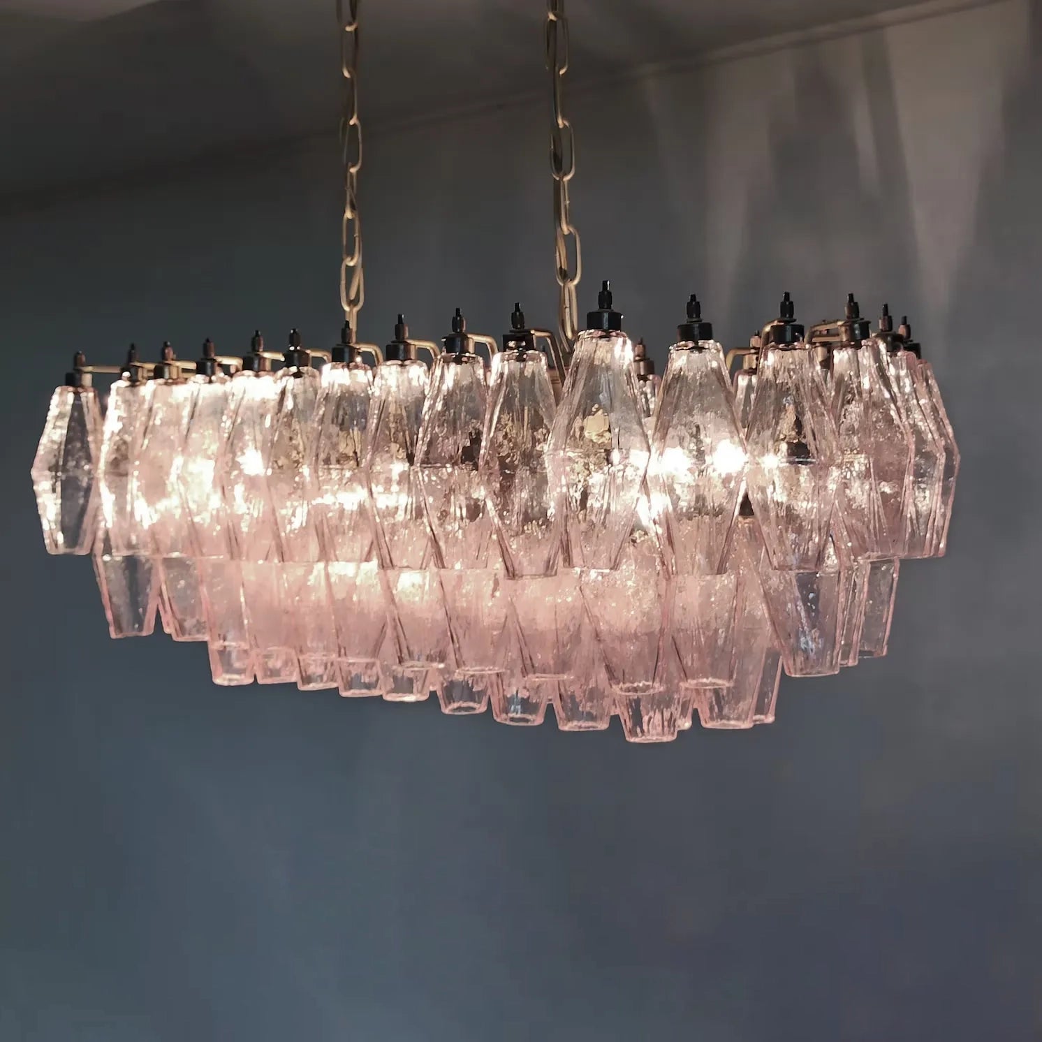 Murano Chandelier – Poliedri – 84 glasses – Pink