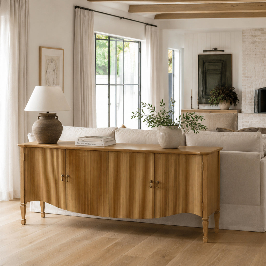 Caronix Sideboard