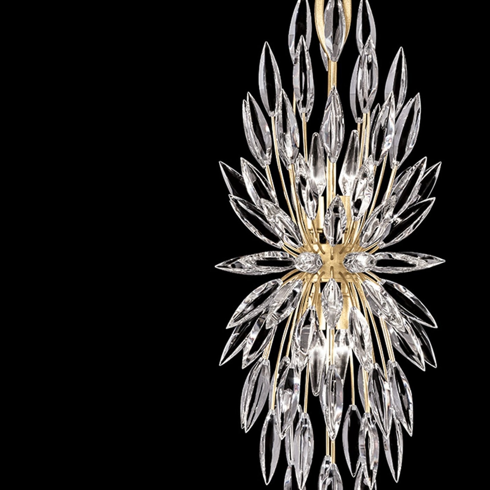 Lily Buds 13" Round Pendant