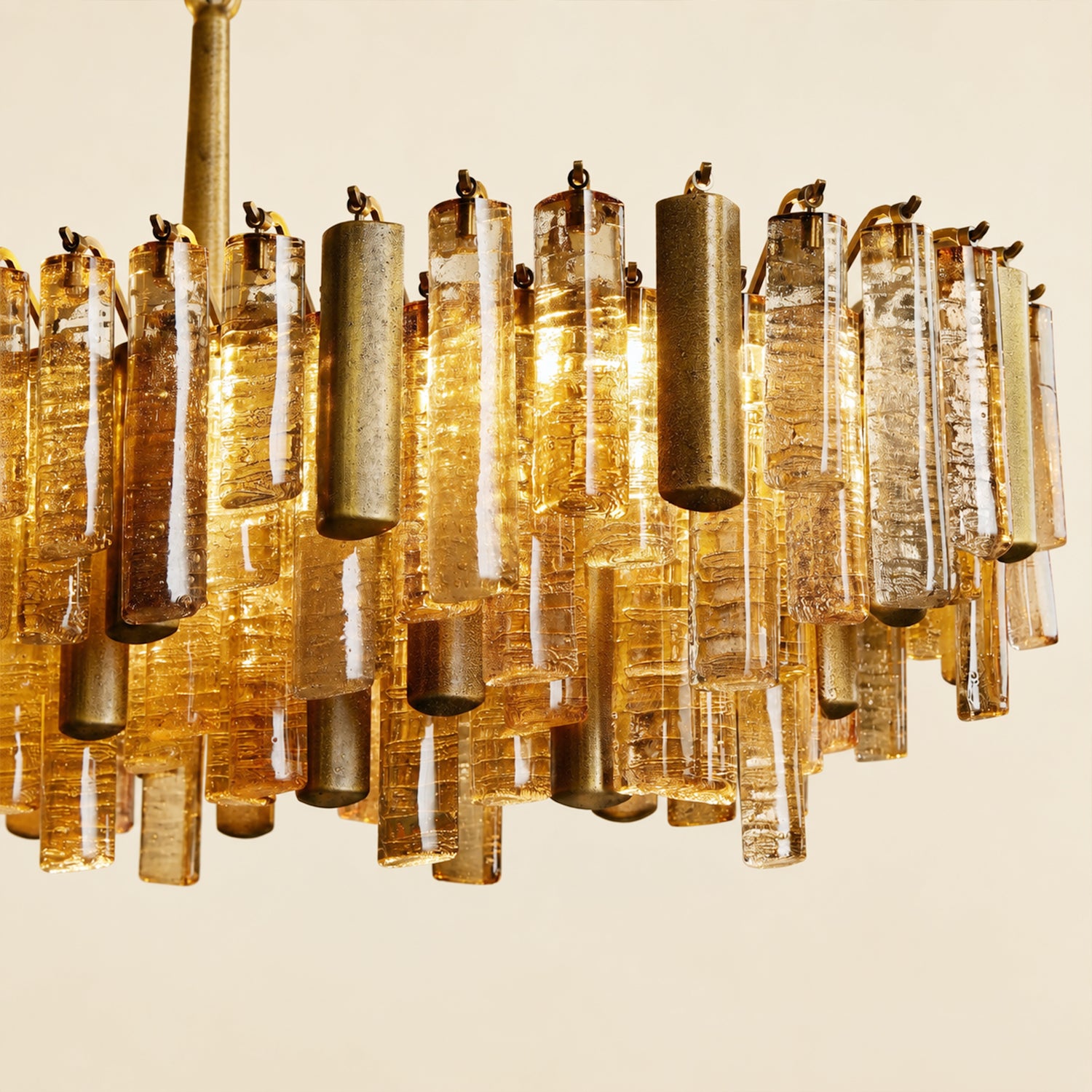 Neve Linear Chandelier