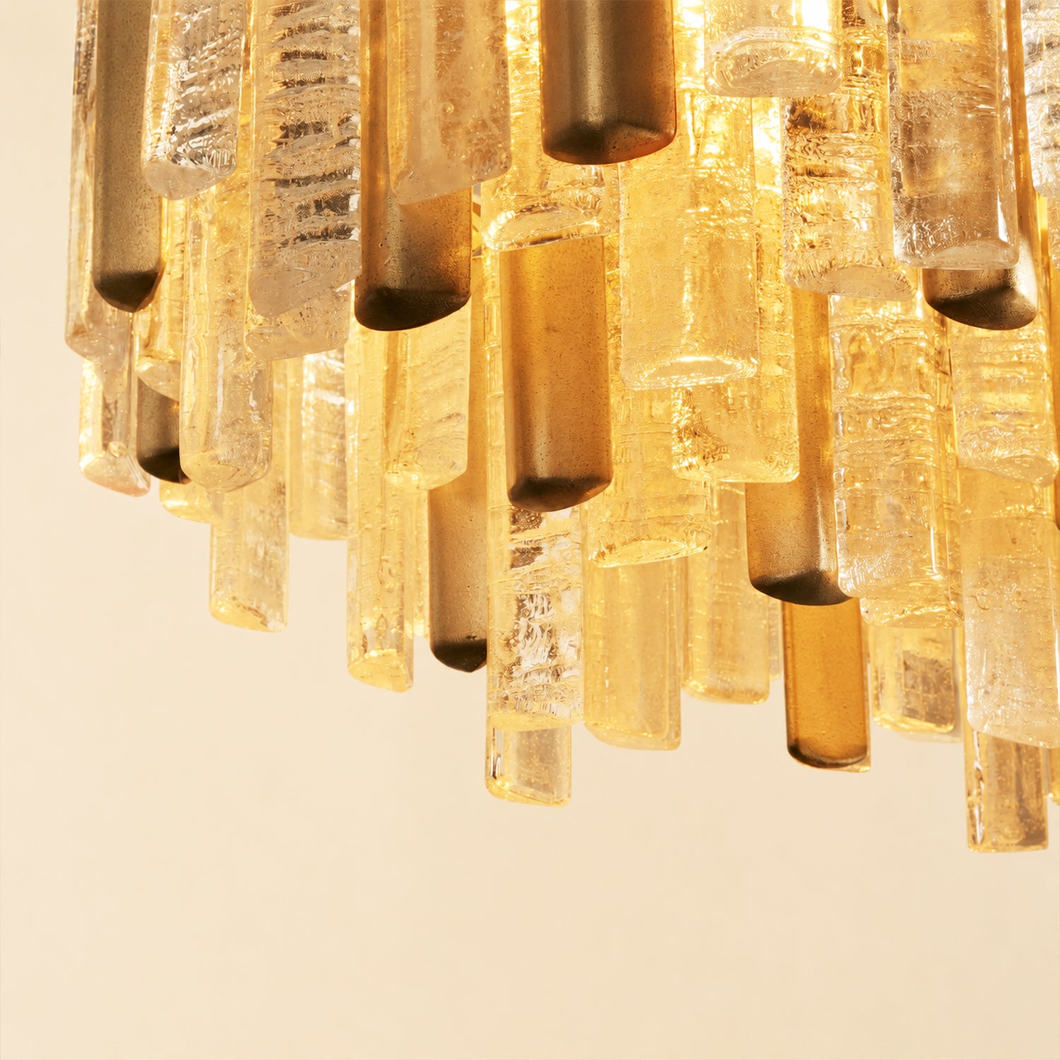 Neve Linear Chandelier
