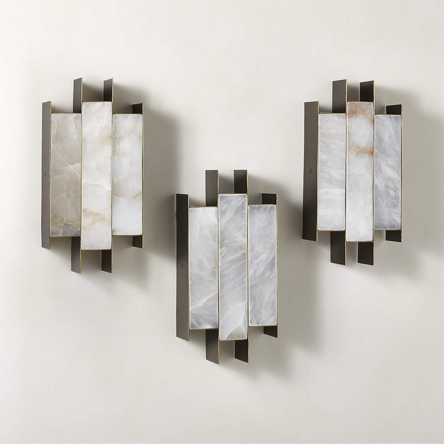Kamila Alabaster Wall Lamp