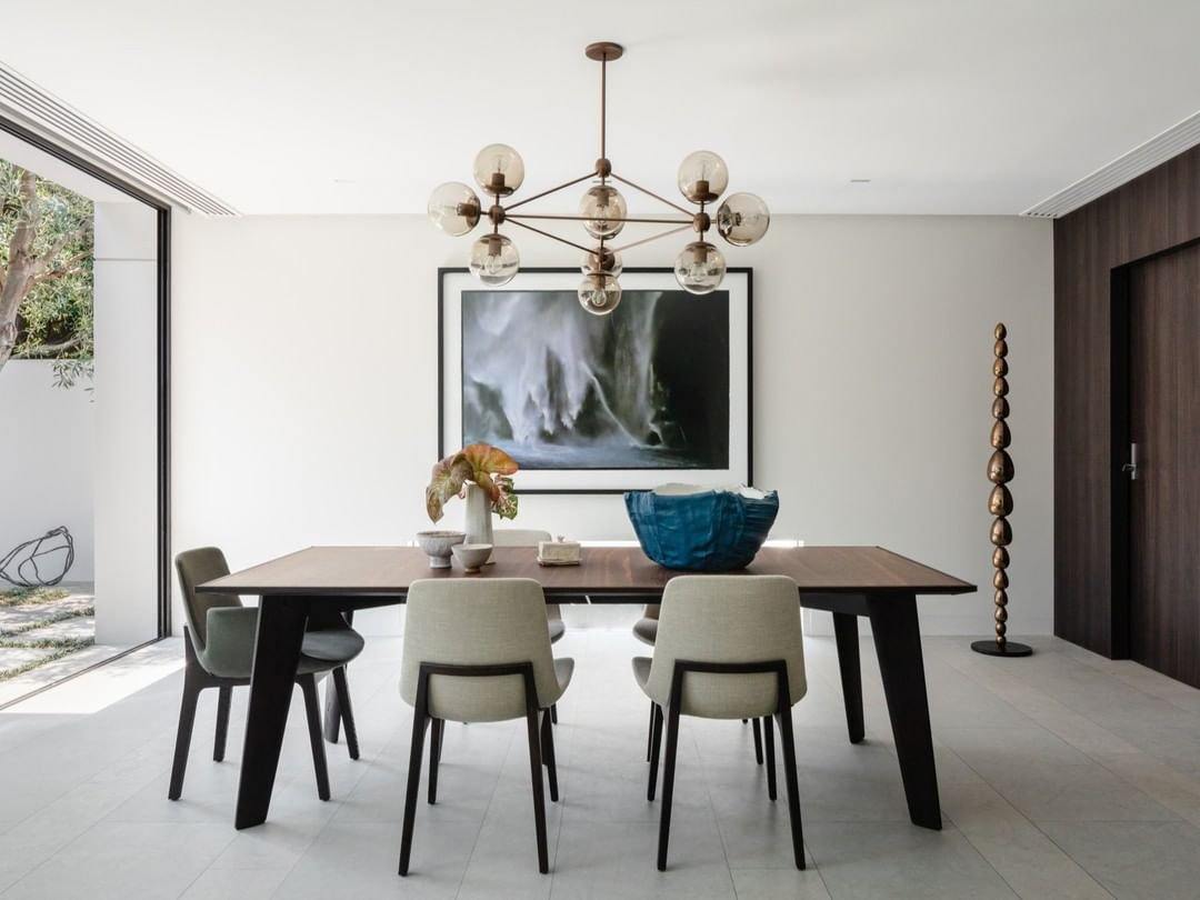 Modo Euro Gable Modo Chandelier