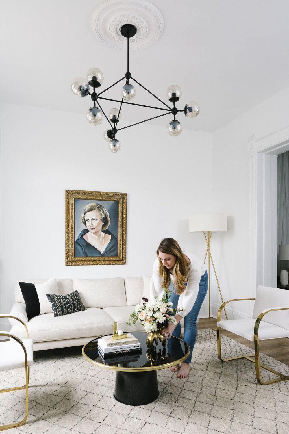 Modo Euro Gable Modo Chandelier