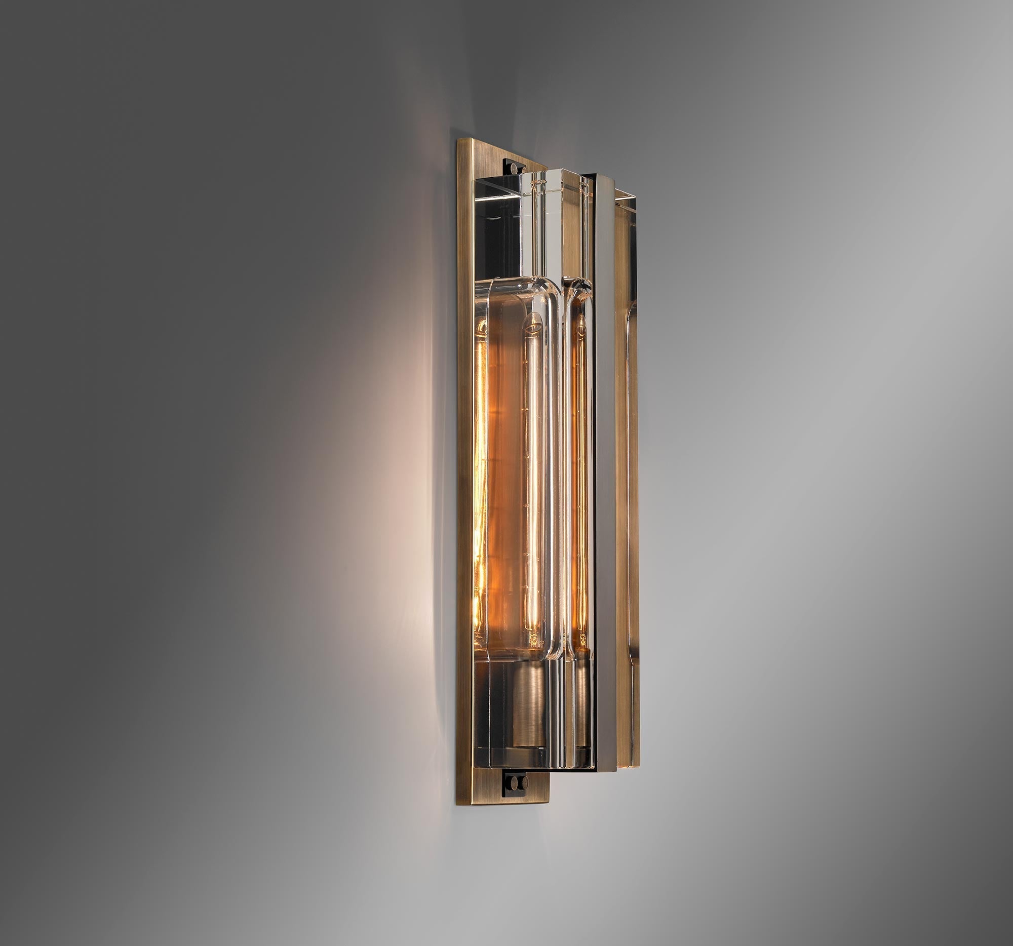 Glaçon Tall Sconce
