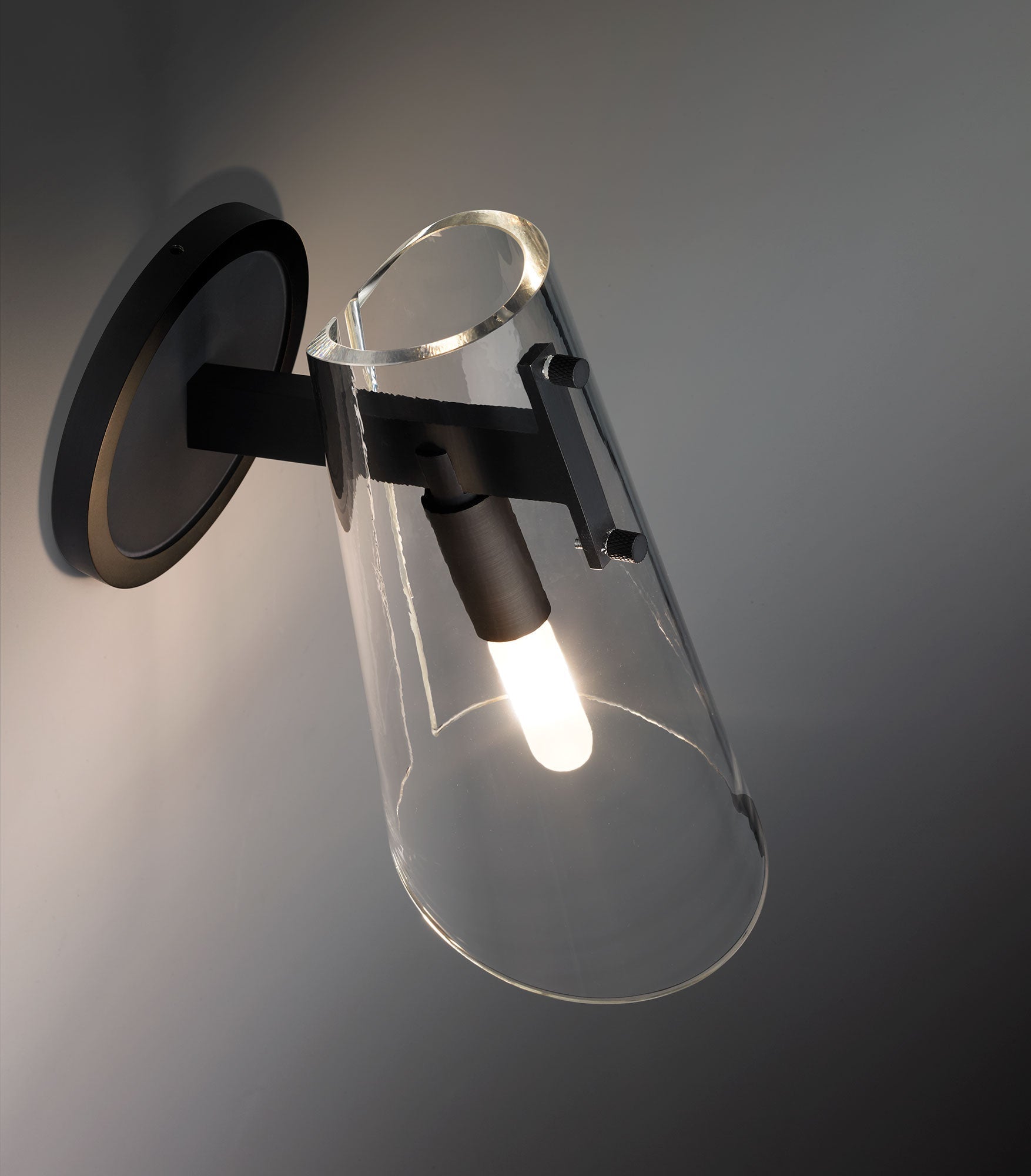 Valette Sconce
