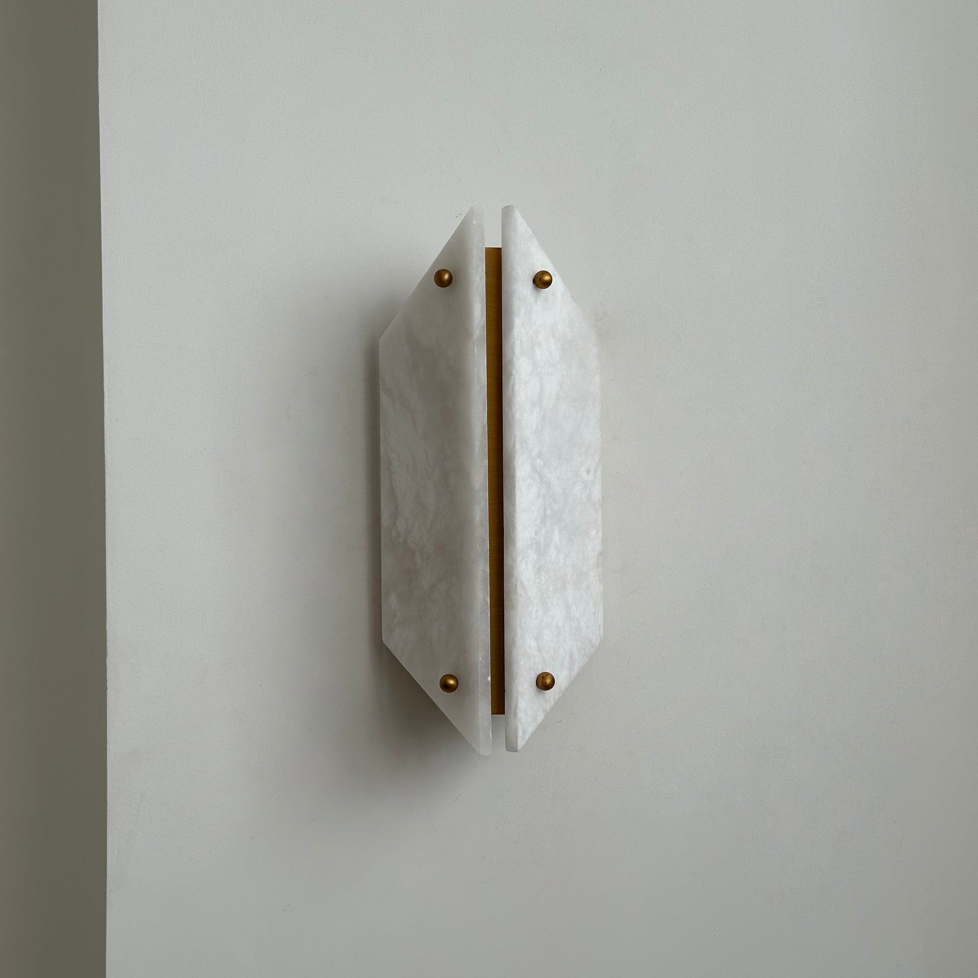Vivien Alabaster Stone Wall Lamp