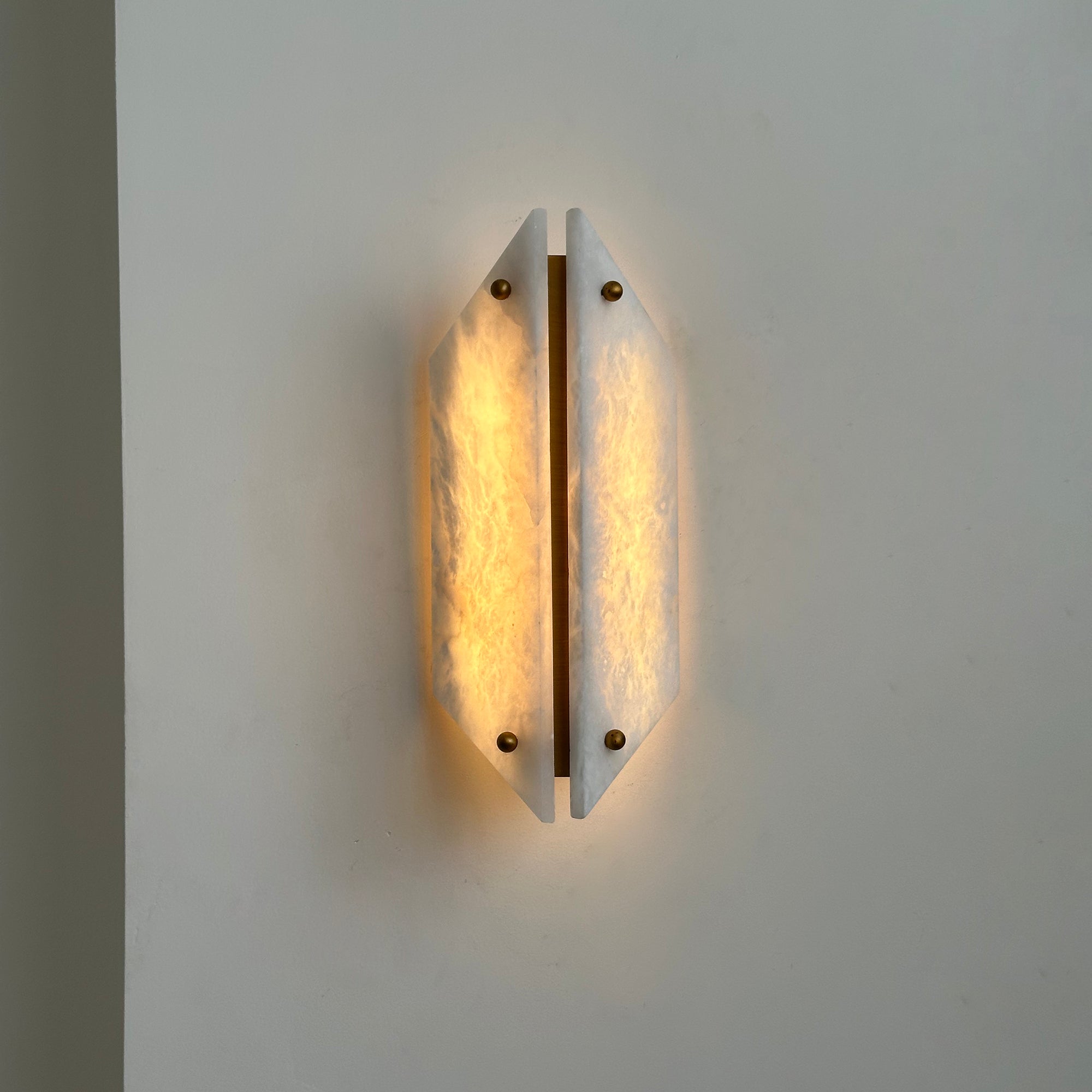 Vivien Alabaster Stone Wall Lamp