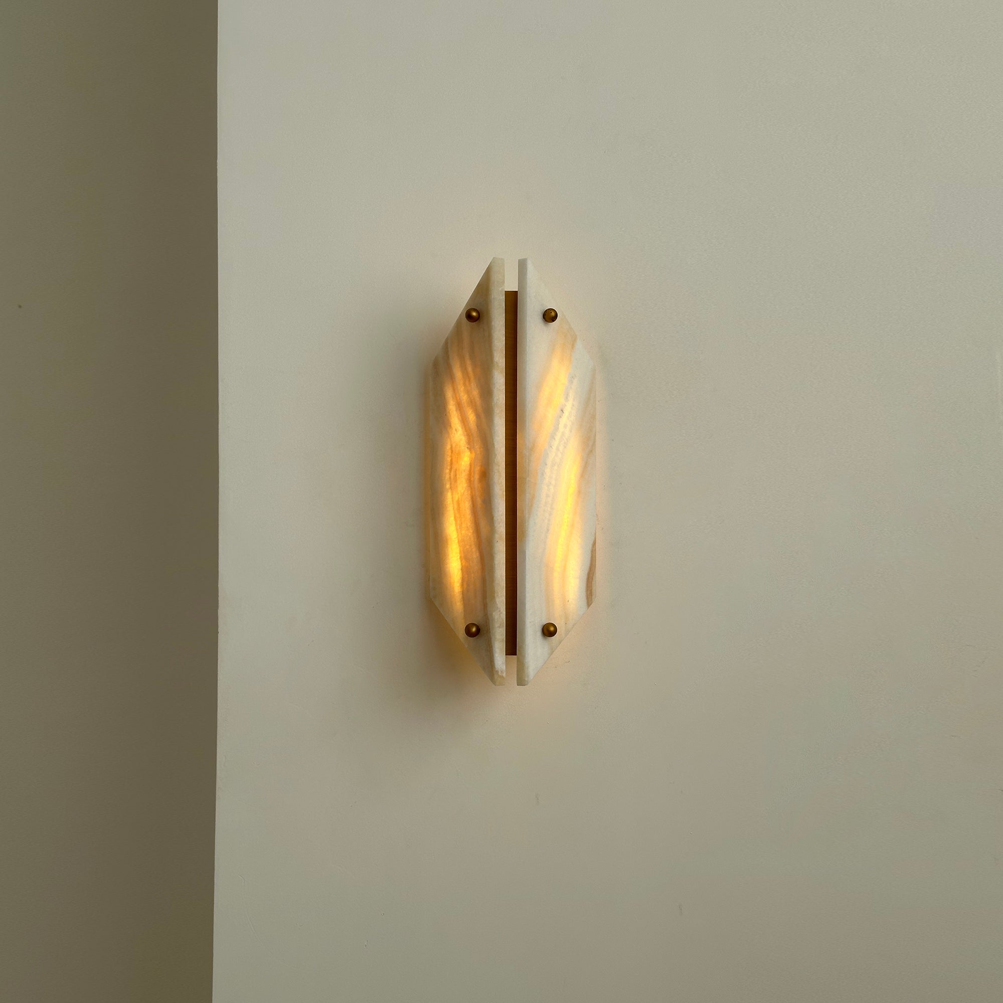 Vivien Alabaster Stone Wall Lamp