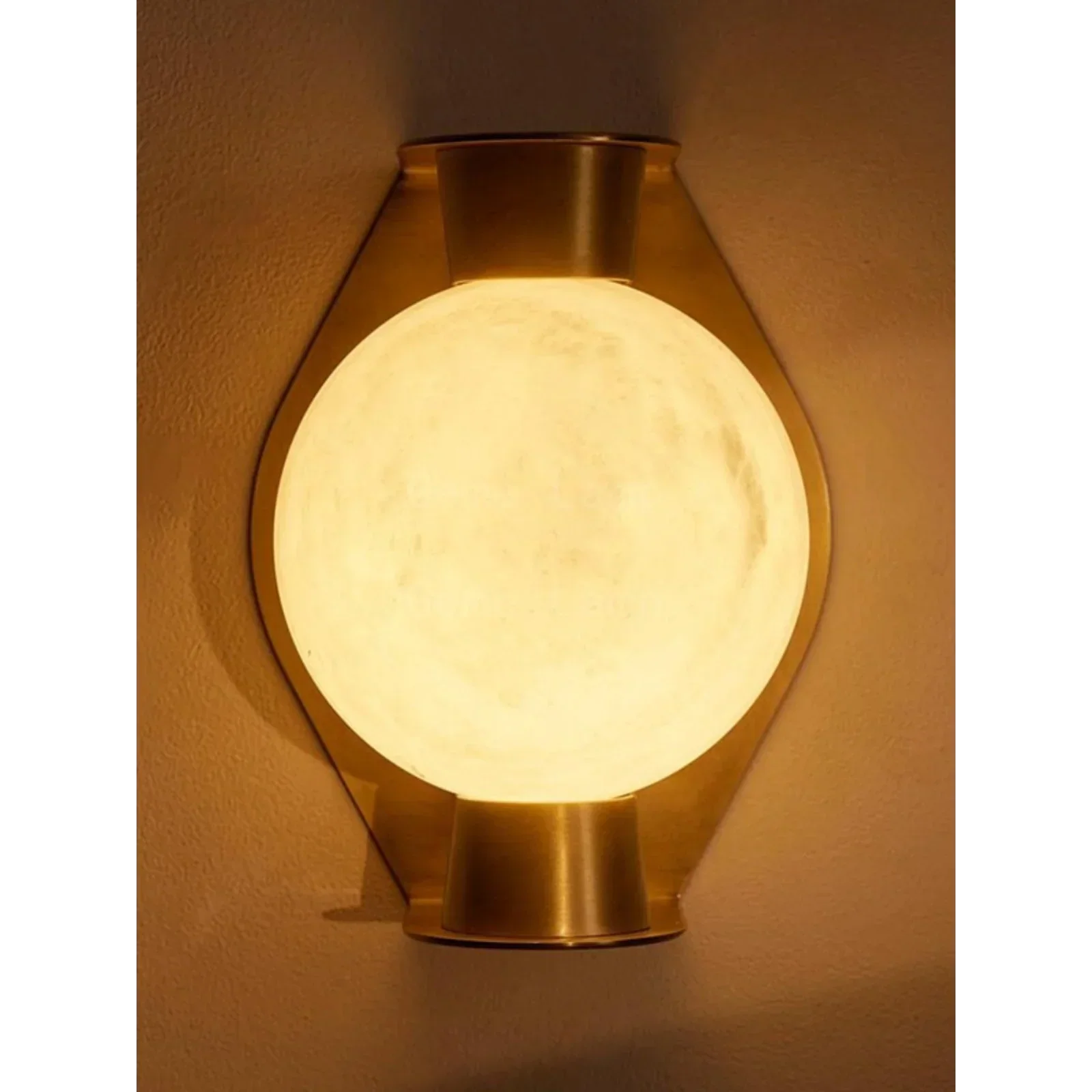 BRANZA ALABASTER GLOBE WALL SCONCE 11"H