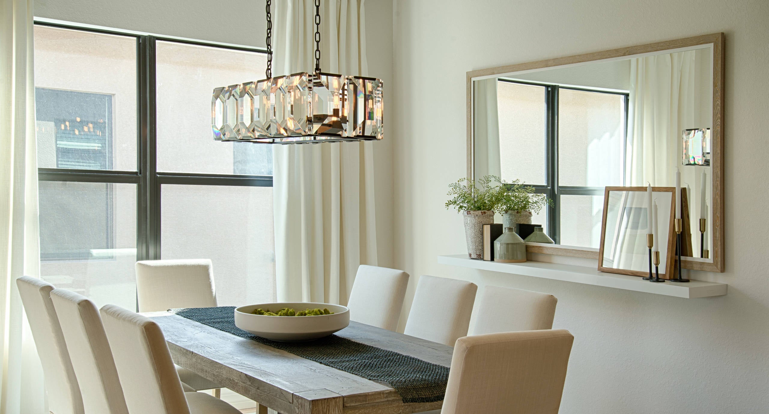 slider image slider_item_ygVgyq