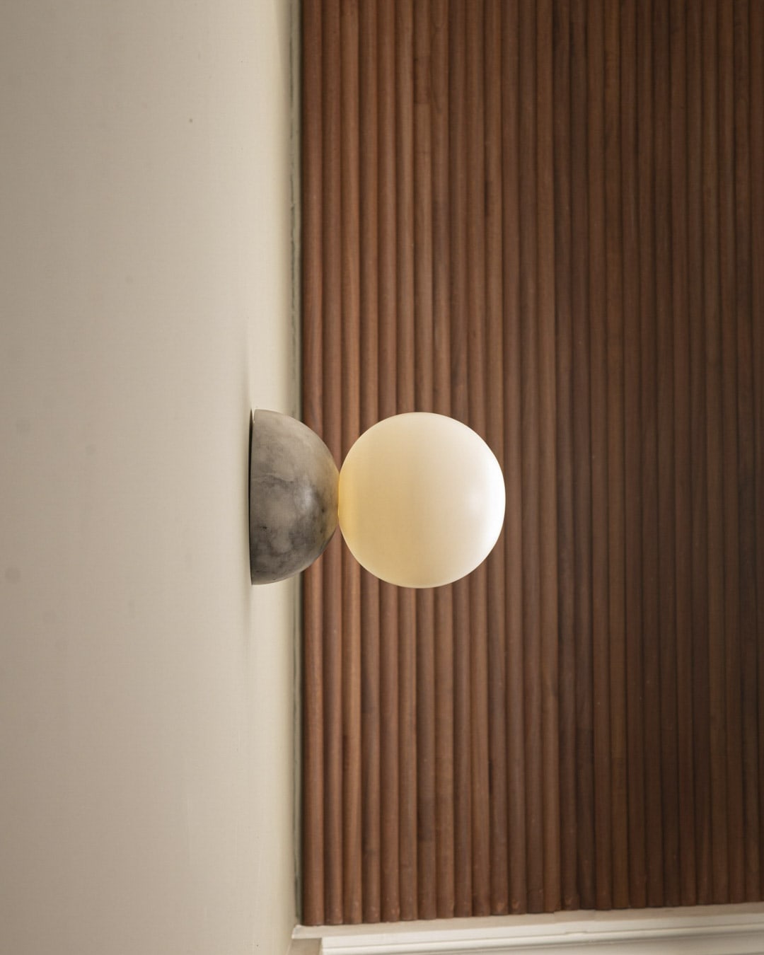 Eklipso Alabaster Wall Light