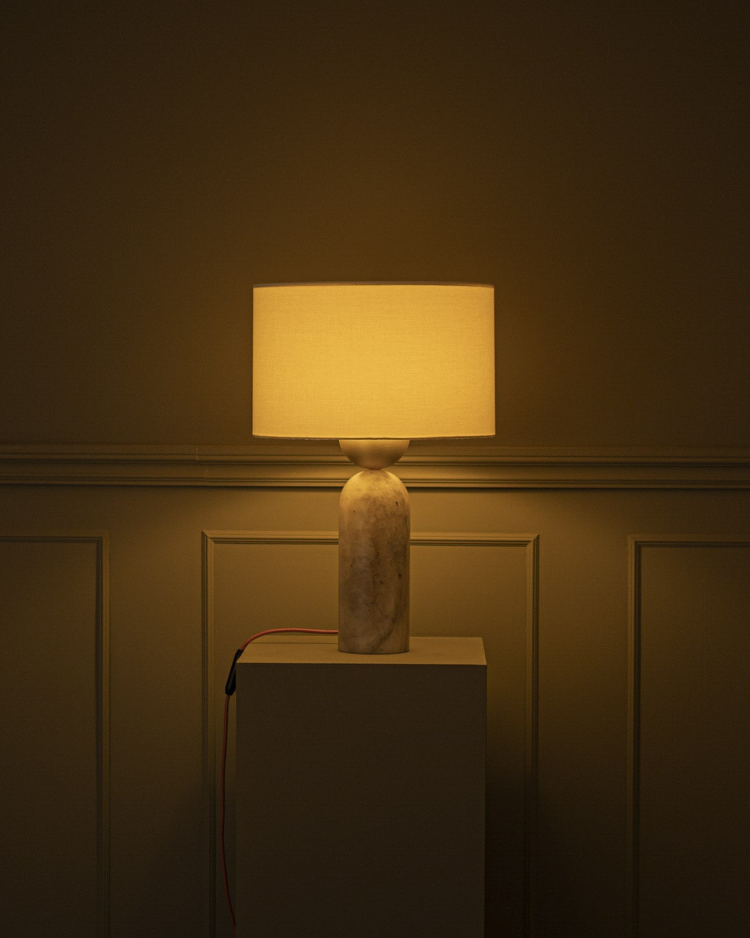 Peona Alabaster Table Lamp