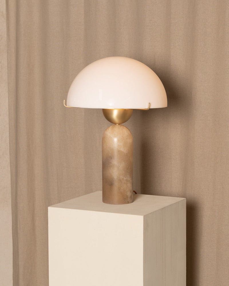 Peono Alabaster Table Lamp