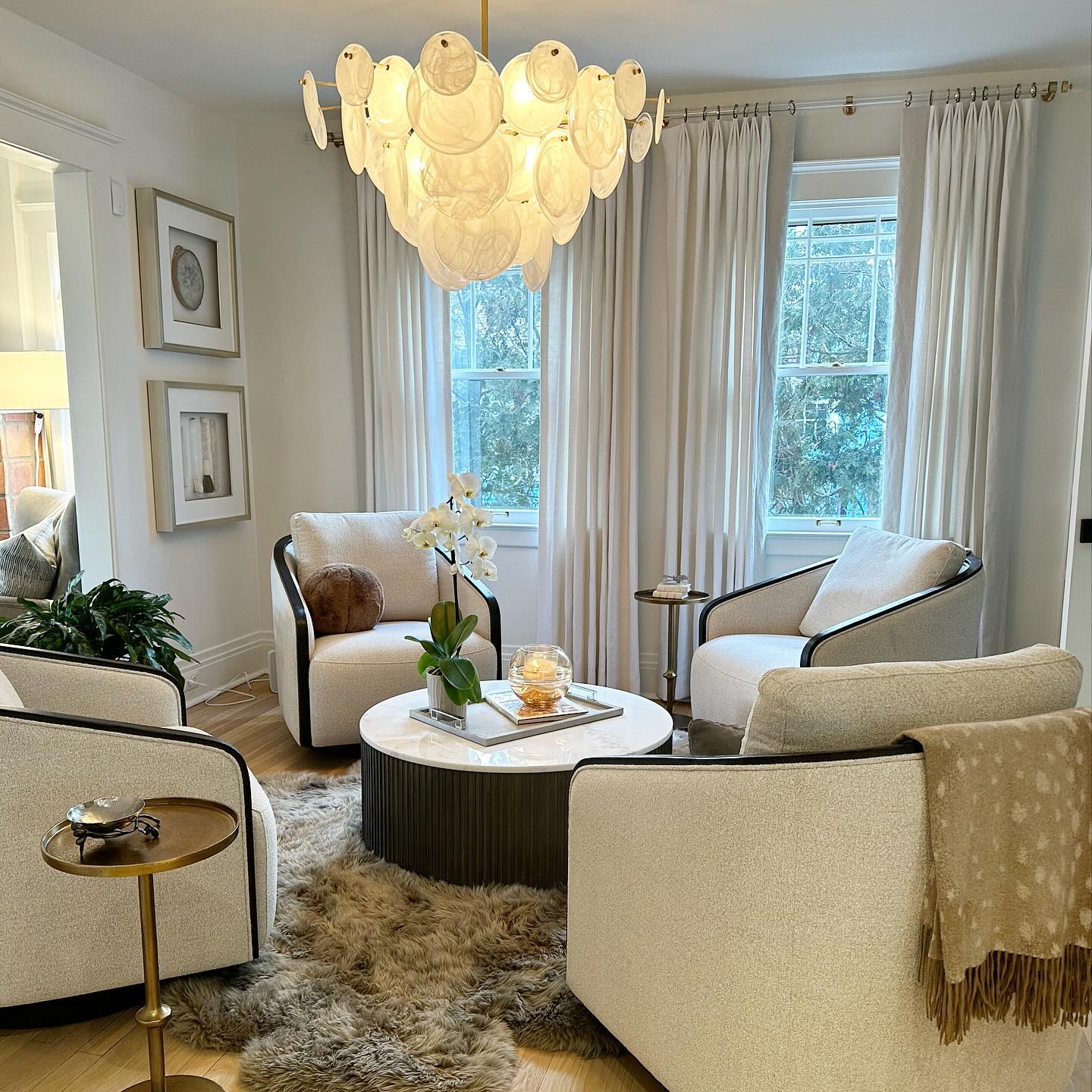 Finley Round Coffee Table